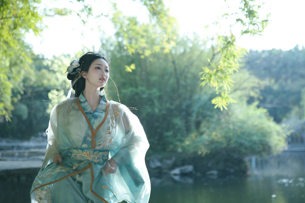 图片[13]-YiTuYu艺图语 Vol.6856 Er Liang Feng Yue[27P]-六色网
