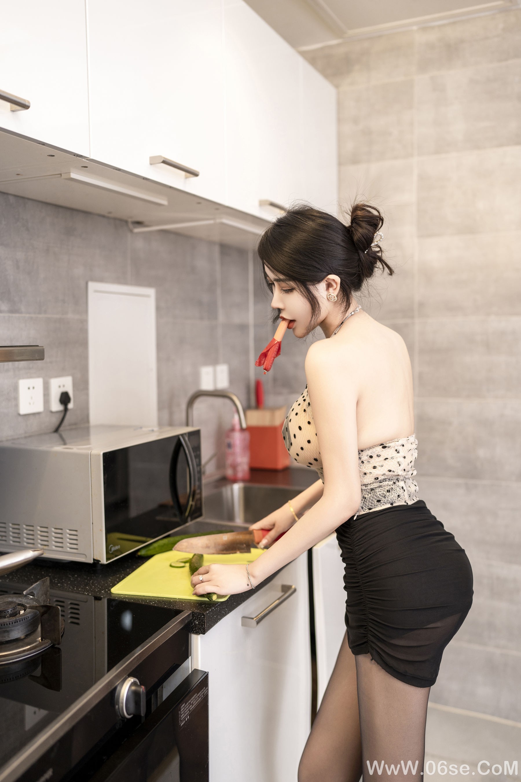 李若汐 - 厨房女仆[93P]-六色网