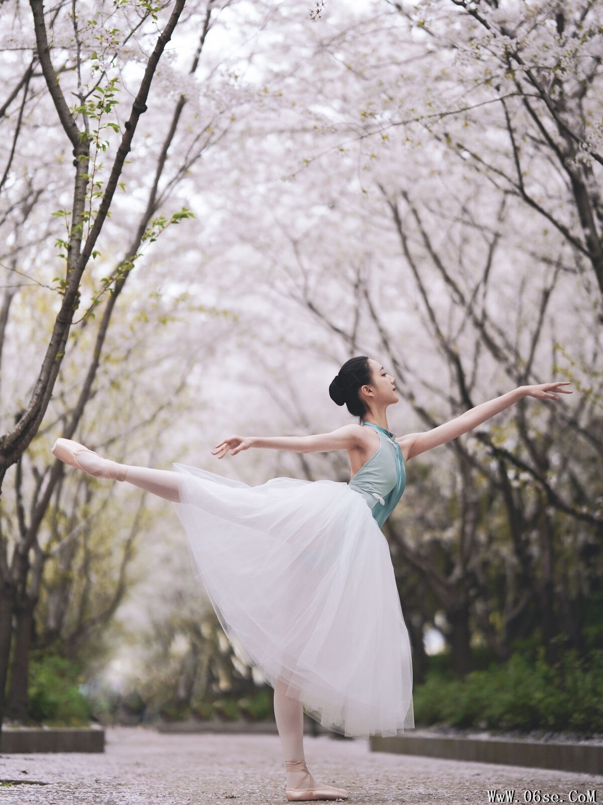 图片[12]-YiTuYu艺图语 Vol.6883 Xiao Xong[25P]-六色网
