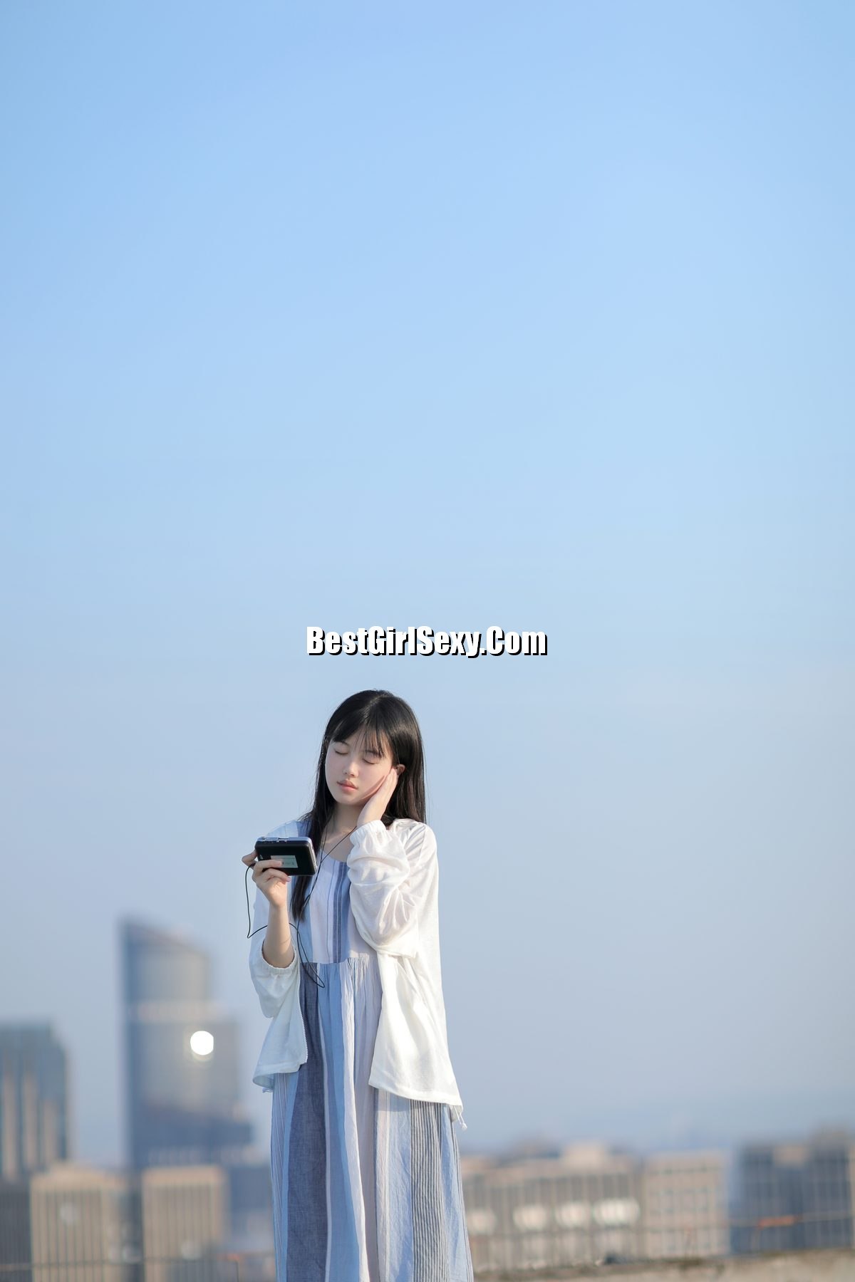 图片[18]-YiTuYu艺图语 Vol.3376 Qiu Yang Yi He[21P]-六色网