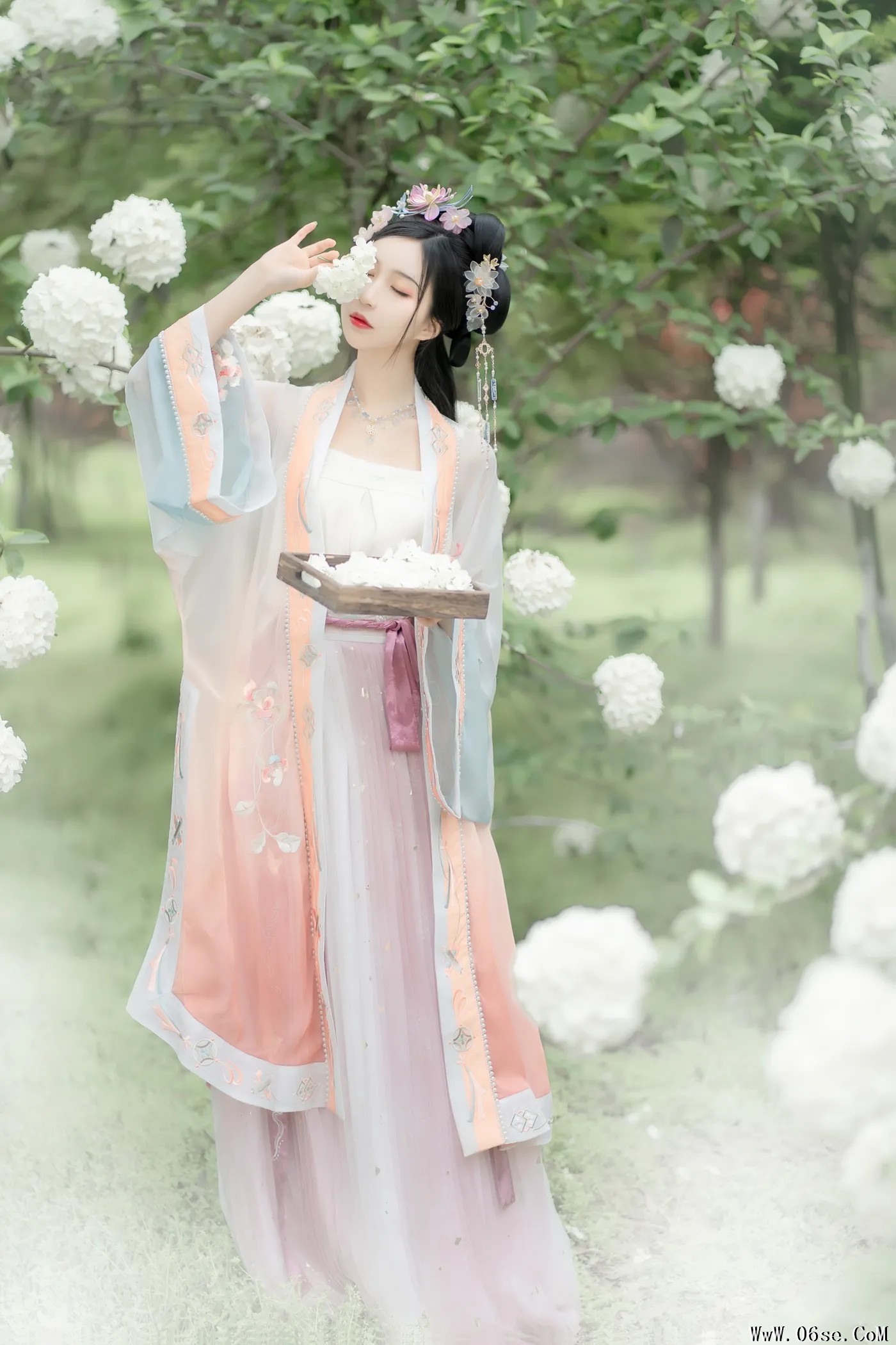 图片[12]-[艺图语]2022.12.08 Vol.2632 – 玉楼春 [36P]-六色网