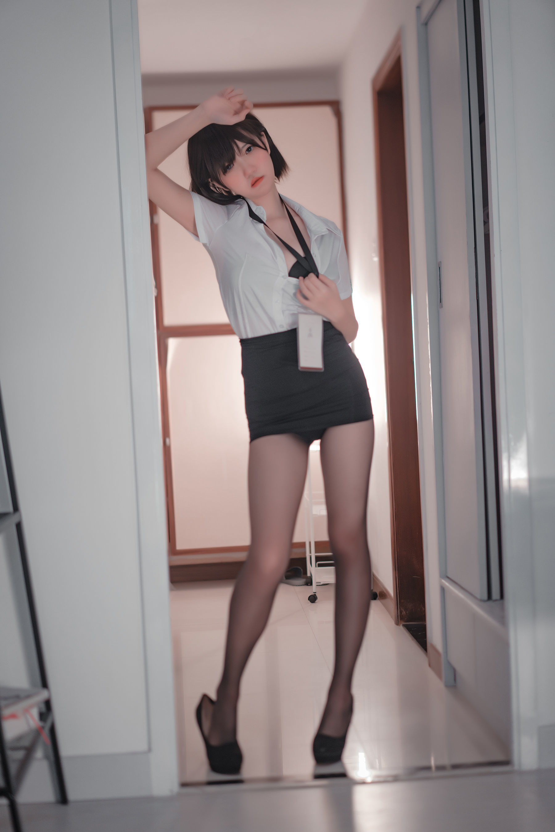 图片[25]-鬼马少女阿薰kaOri 黑丝OL[39P]-六色网