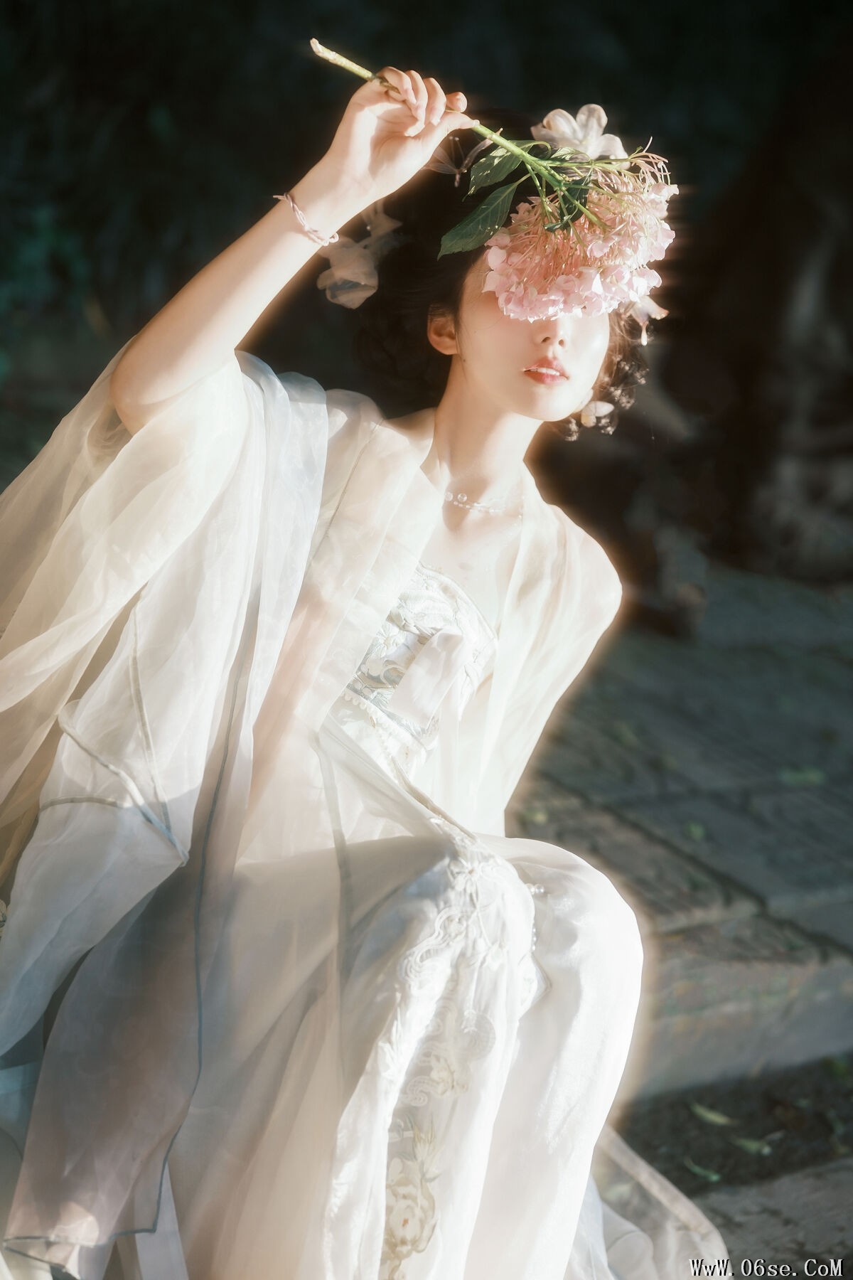 图片[18]-YiTuYu艺图语 Vol.7109 Guo Guo[25P]-六色网
