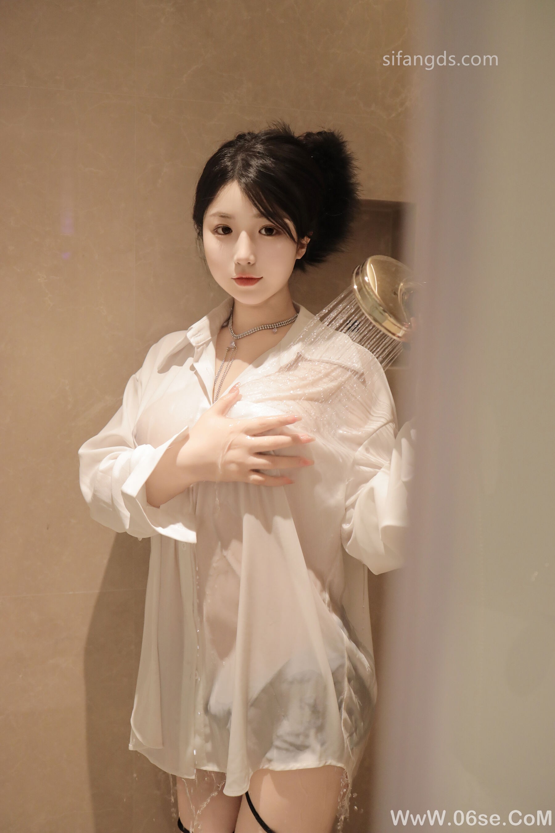 图片[24]-私购流出 NO.8400 陈小花《私购流出》[92P + 8V]-六色网