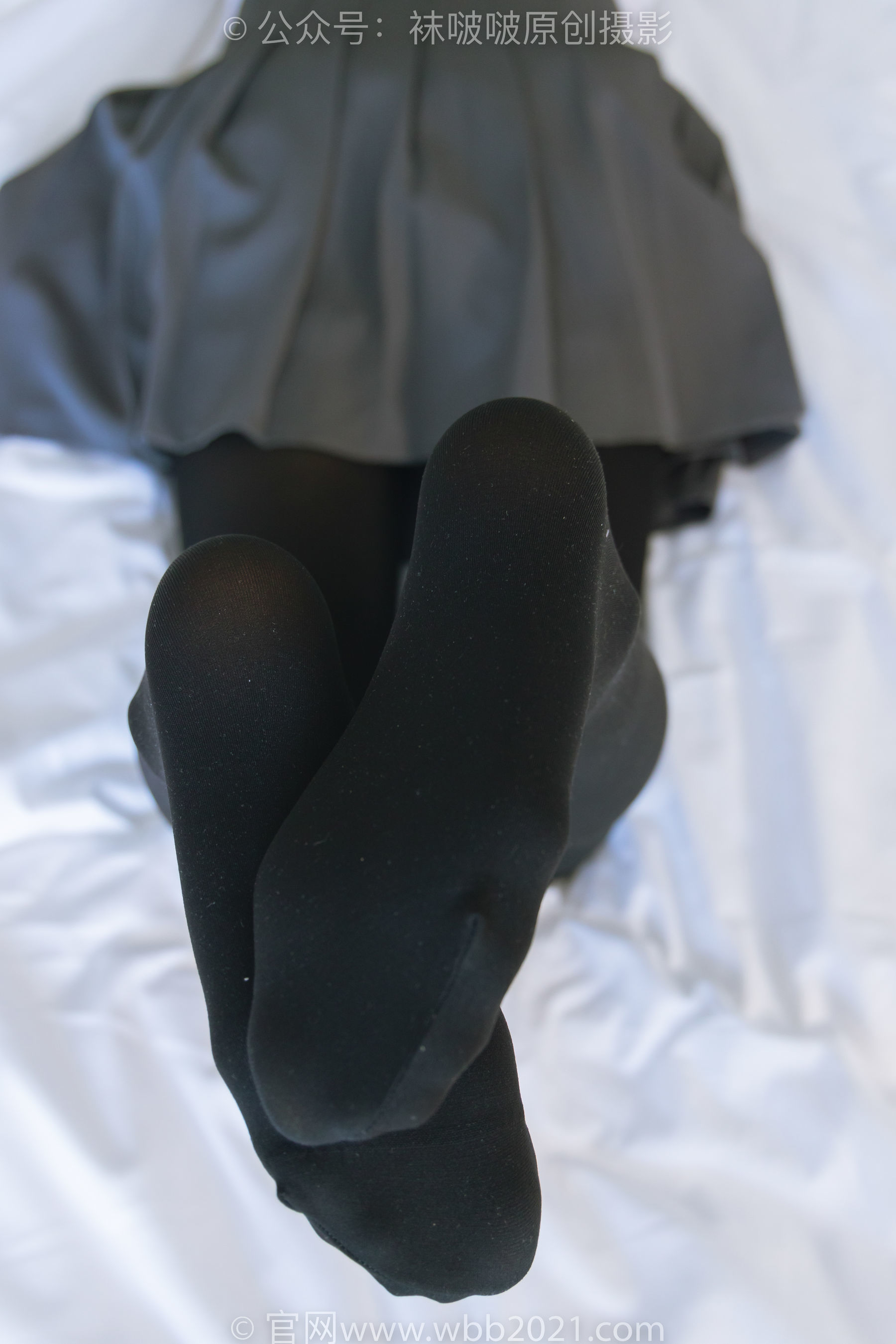 图片[139]-BoBoSocks袜啵啵 No.315 小沫 -平底鞋、厚黑丝、模特穿鞋及丝袜踩玩偶小熊剧情[140P]-六色网