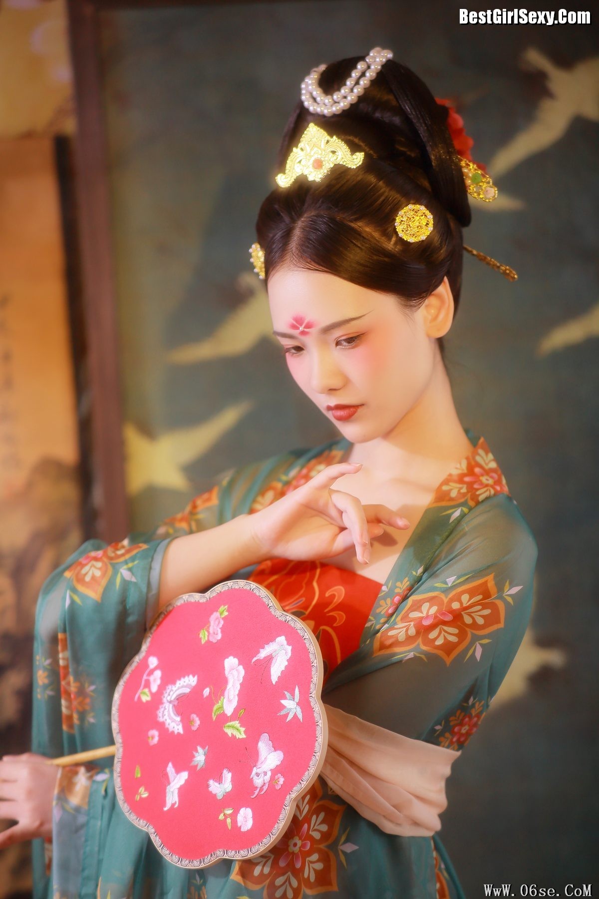 图片[28]-YiTuYu艺图语 Vol.3988 Qing Huan Er[35P]-六色网