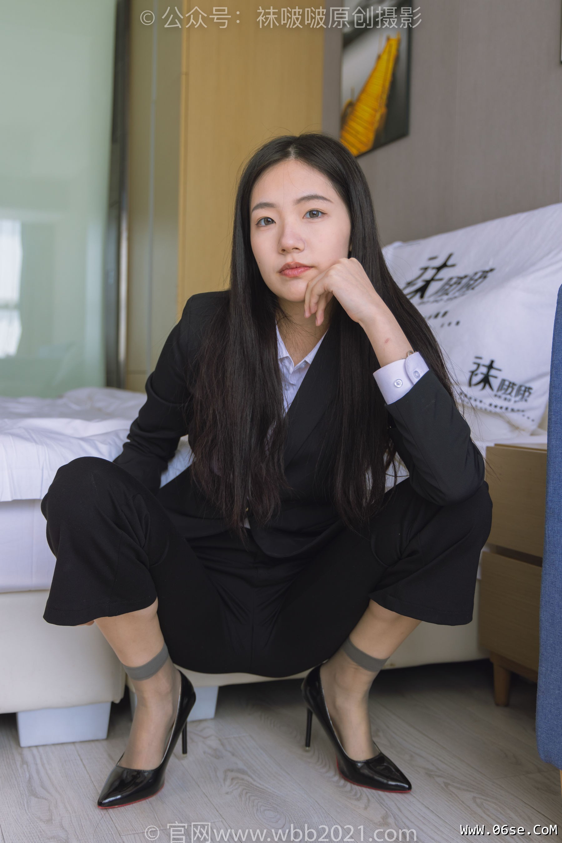 图片[263]-BoBoSocks袜啵啵 No.245 小甜豆 -高跟鞋、短灰丝、半蹲镜头较多[299P]-六色网