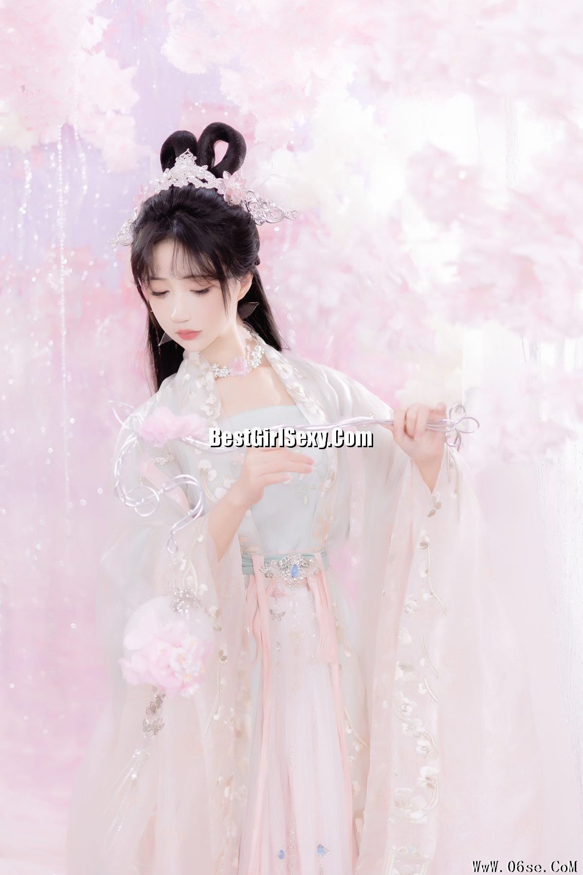 图片[14]-YiTuYu艺图语 Vol.3521 Qi Luo Sheng De Xiao Su Su[29P]-六色网