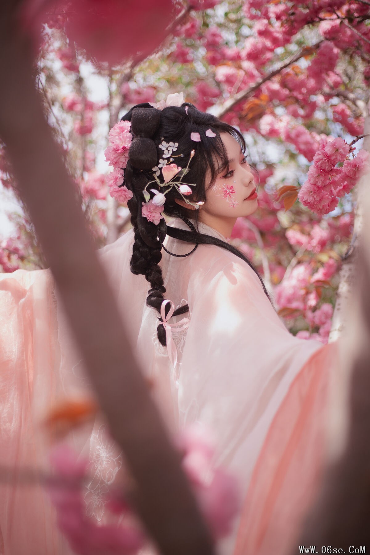 图片[8]-YiTuYu艺图语 Vol.7087 Wan Yi[27P]-六色网