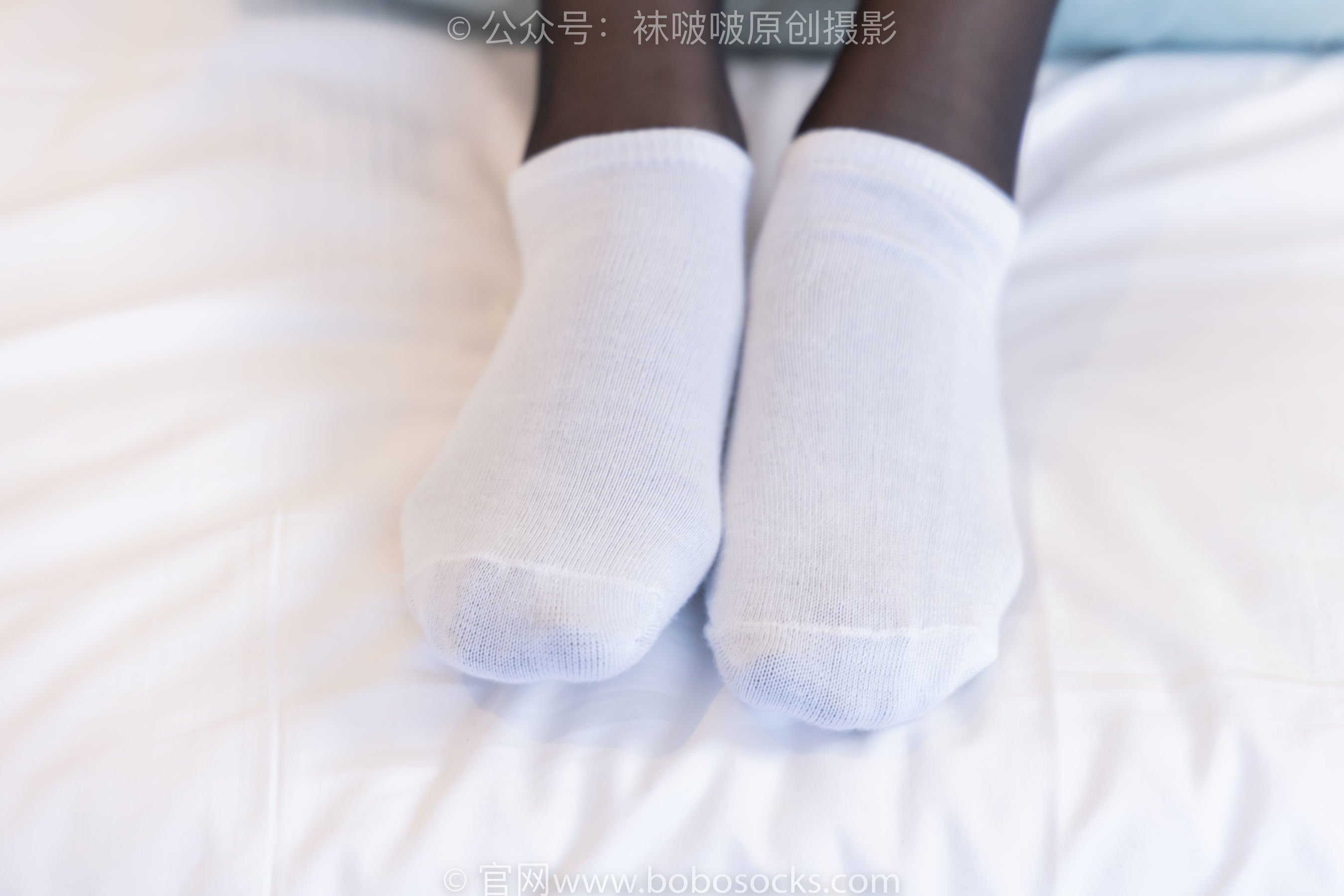 图片[132]-BoBoSocks袜啵啵 No.208 小沫 -红色匡威板鞋、短筒白棉袜、黑丝[146P]-六色网