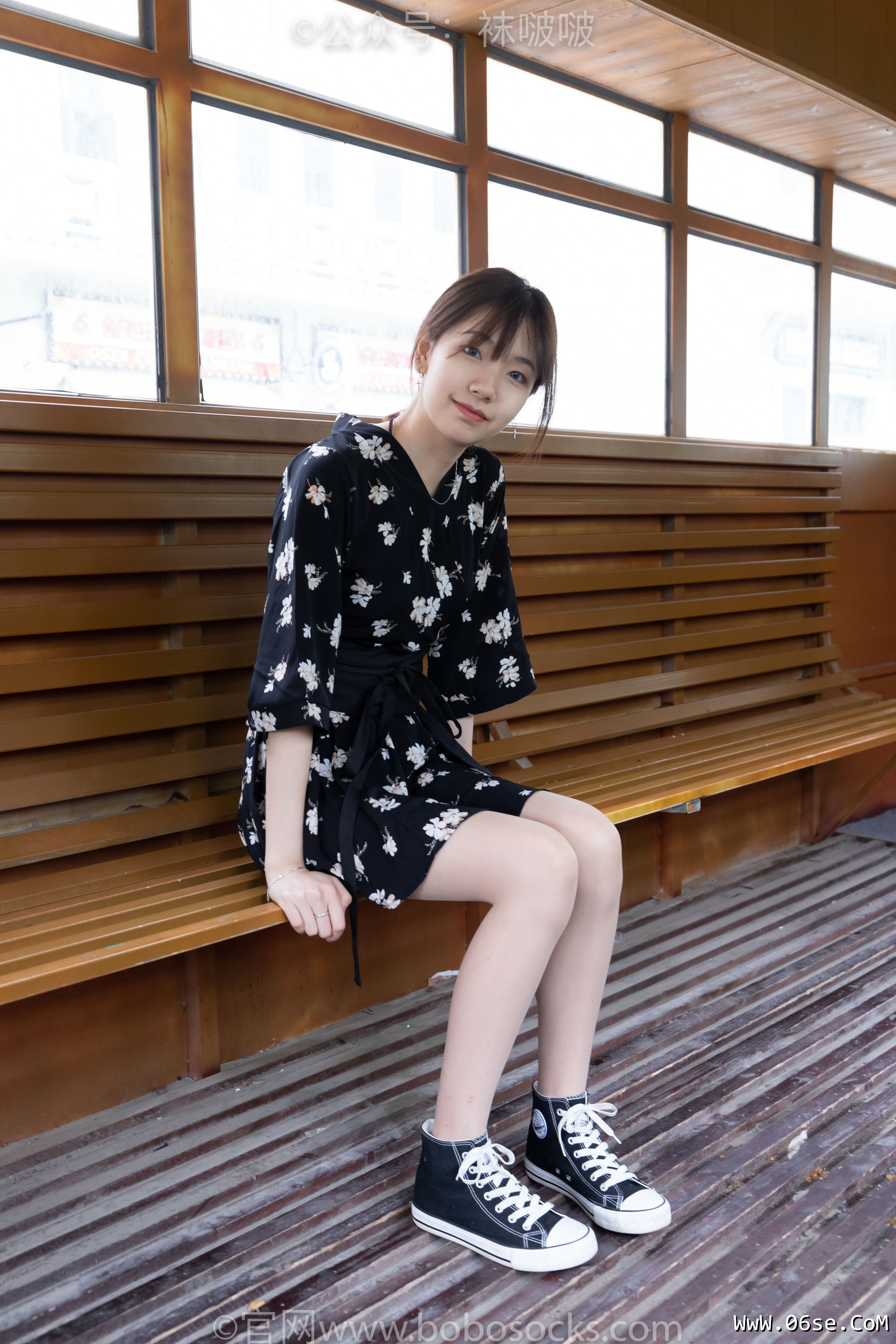 BoBoSocks袜啵啵 No.013 小甜豆-匡威帆布鞋、浅灰色短棉袜、肉丝[132P]-六色网
