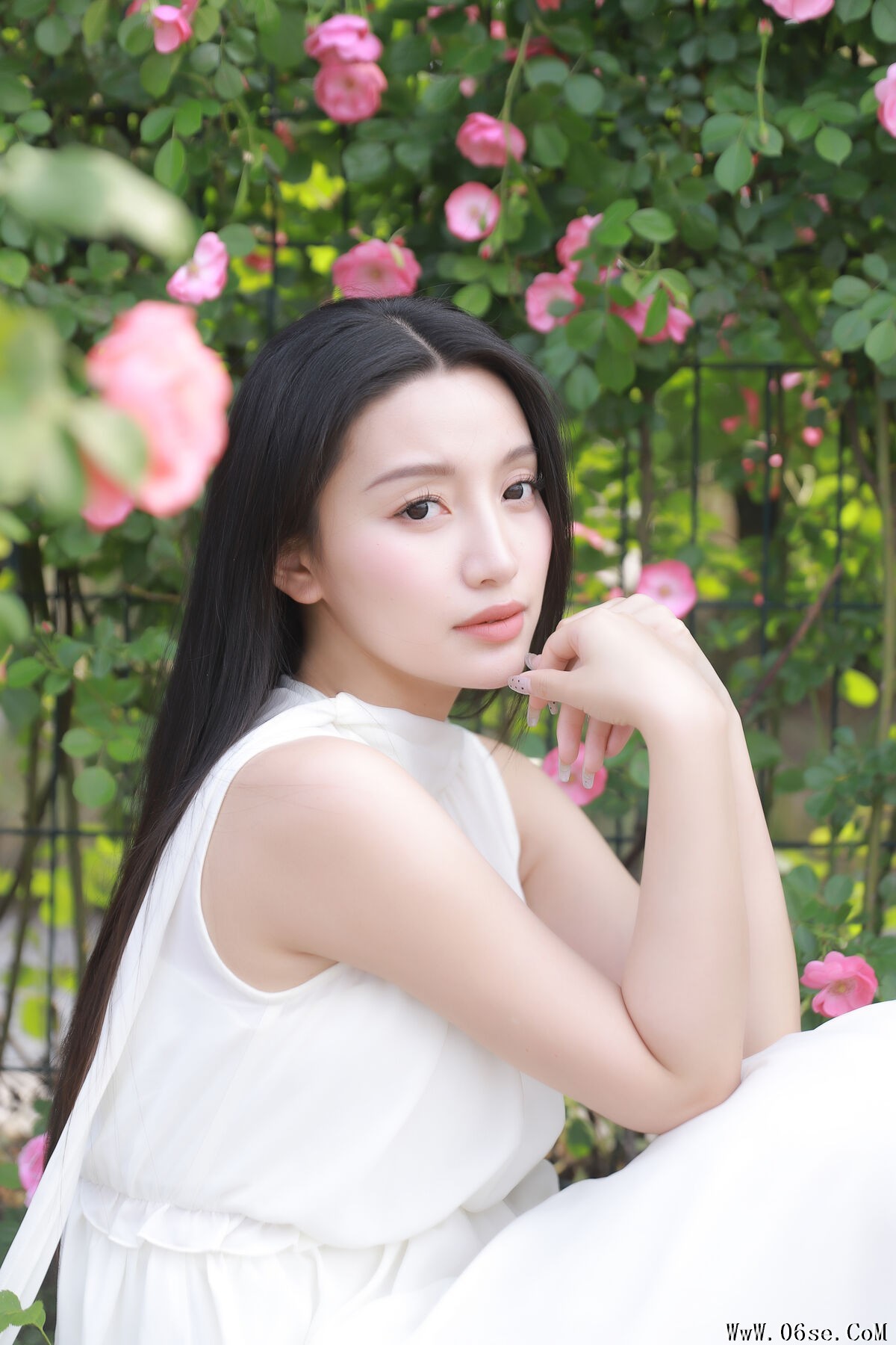 图片[25]-YiTuYu艺图语 Vol.6924 Jing Zi Jinns[32P]-六色网