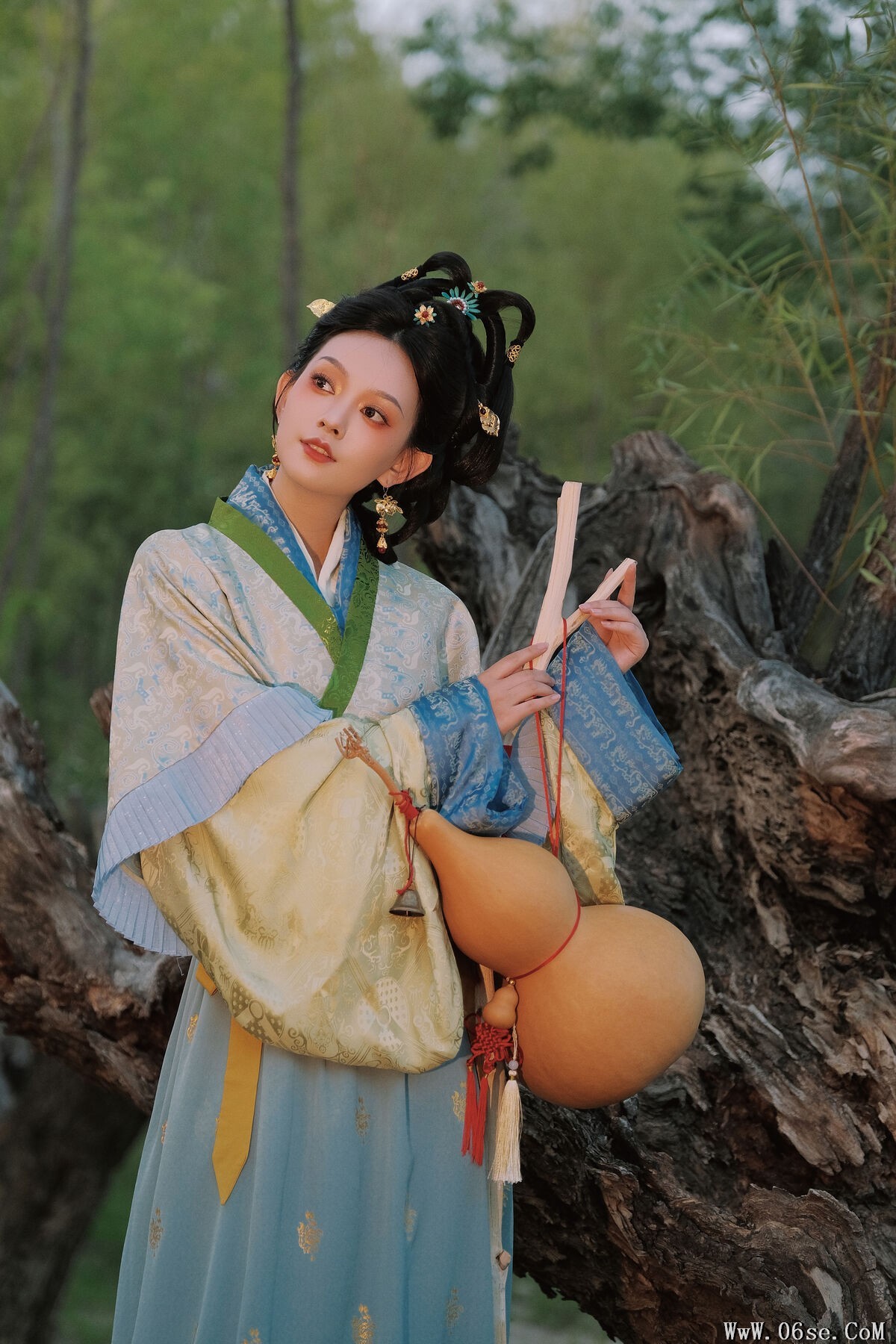 图片[26]-YiTuYu艺图语 Vol.7768 Qiu Qiu[32P]-六色网