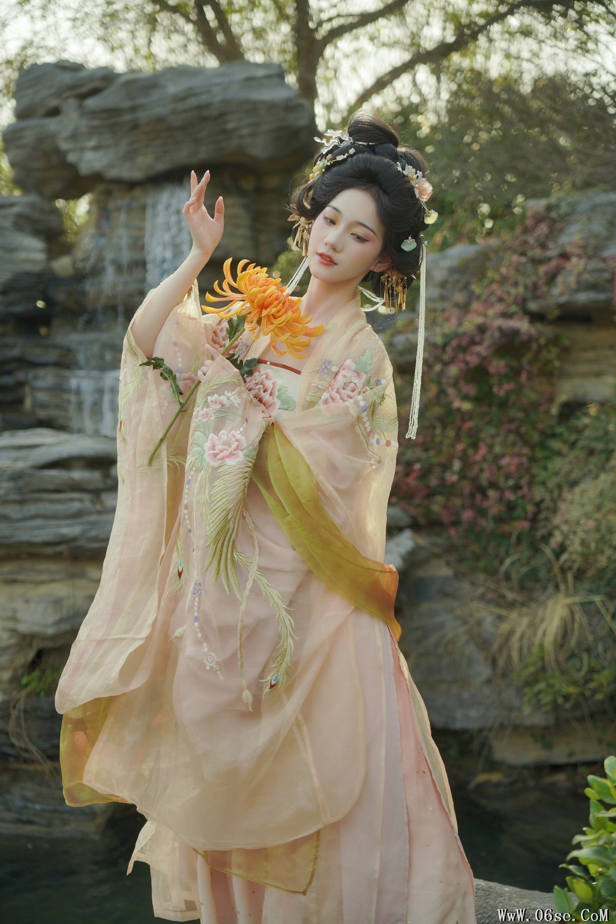 图片[12]-YiTuYu艺图语 Vol.3881 Qin Qin[27P]-六色网