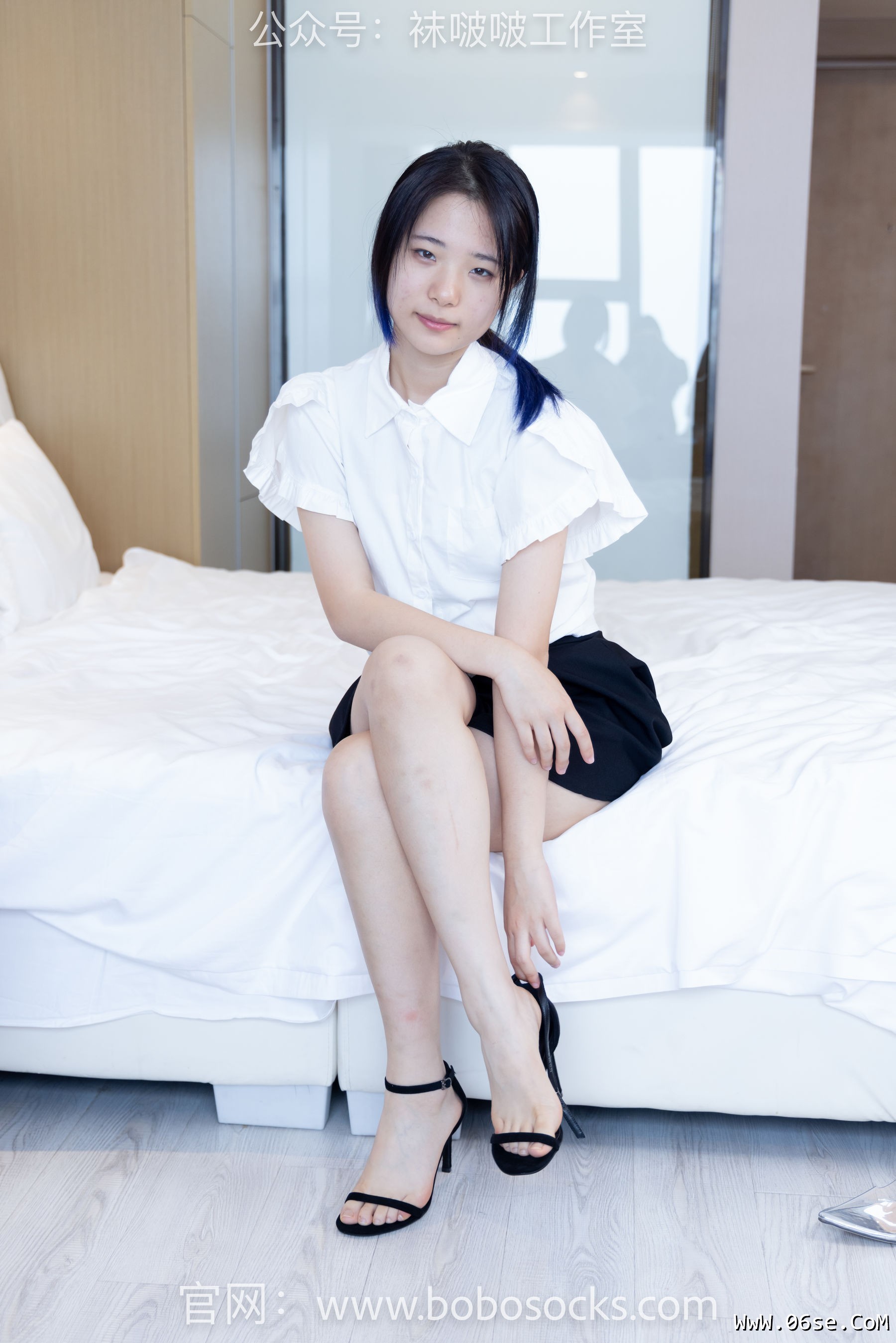 图片[112]-BoBoSocks袜啵啵 No.116 小淳-两双高跟鞋、肉丝、裸足[146P]-六色网