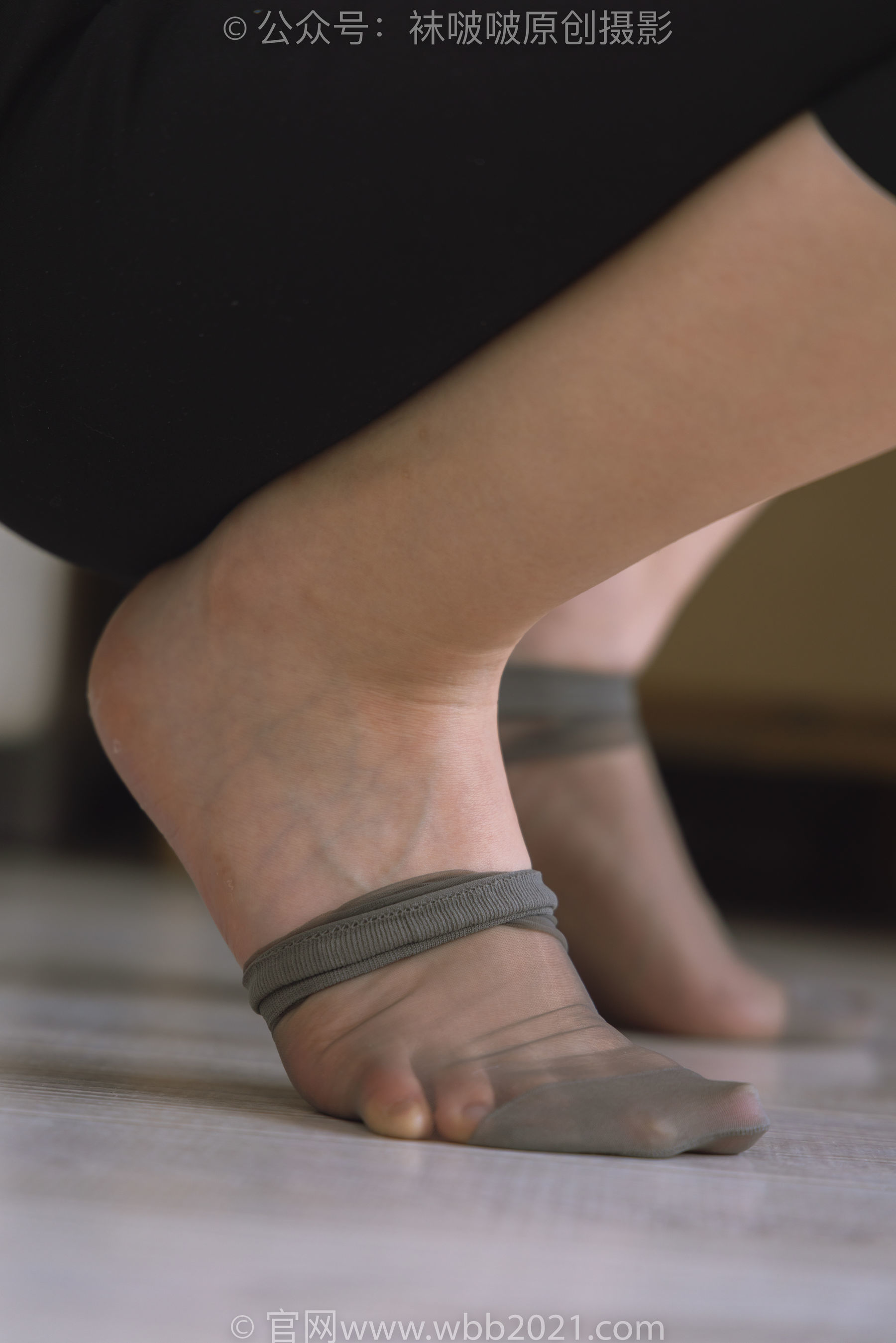 图片[163]-BoBoSocks袜啵啵 No.245 小甜豆 -高跟鞋、短灰丝、半蹲镜头较多[299P]-六色网