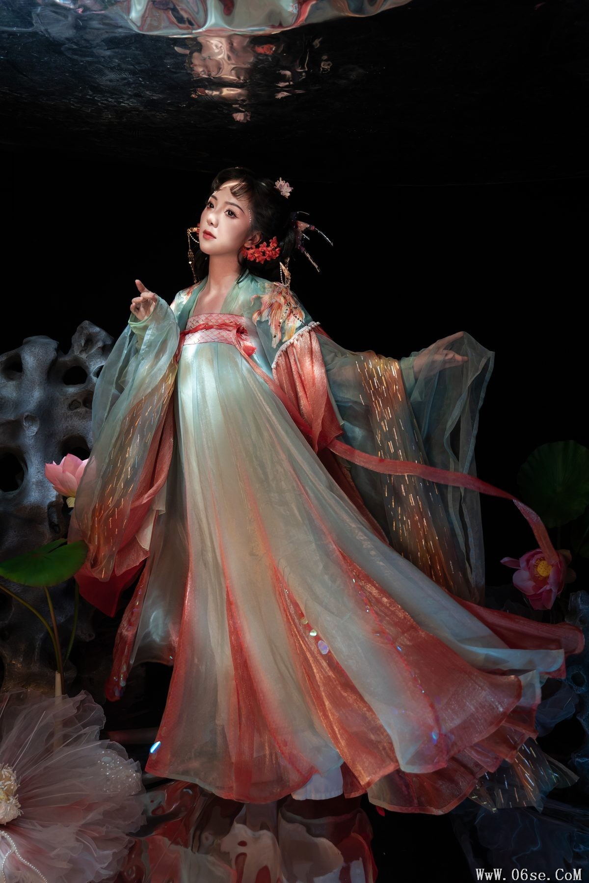 图片[28]-YiTuYu艺图语 Vol.5183 Qian Xue Ya[35P]-六色网