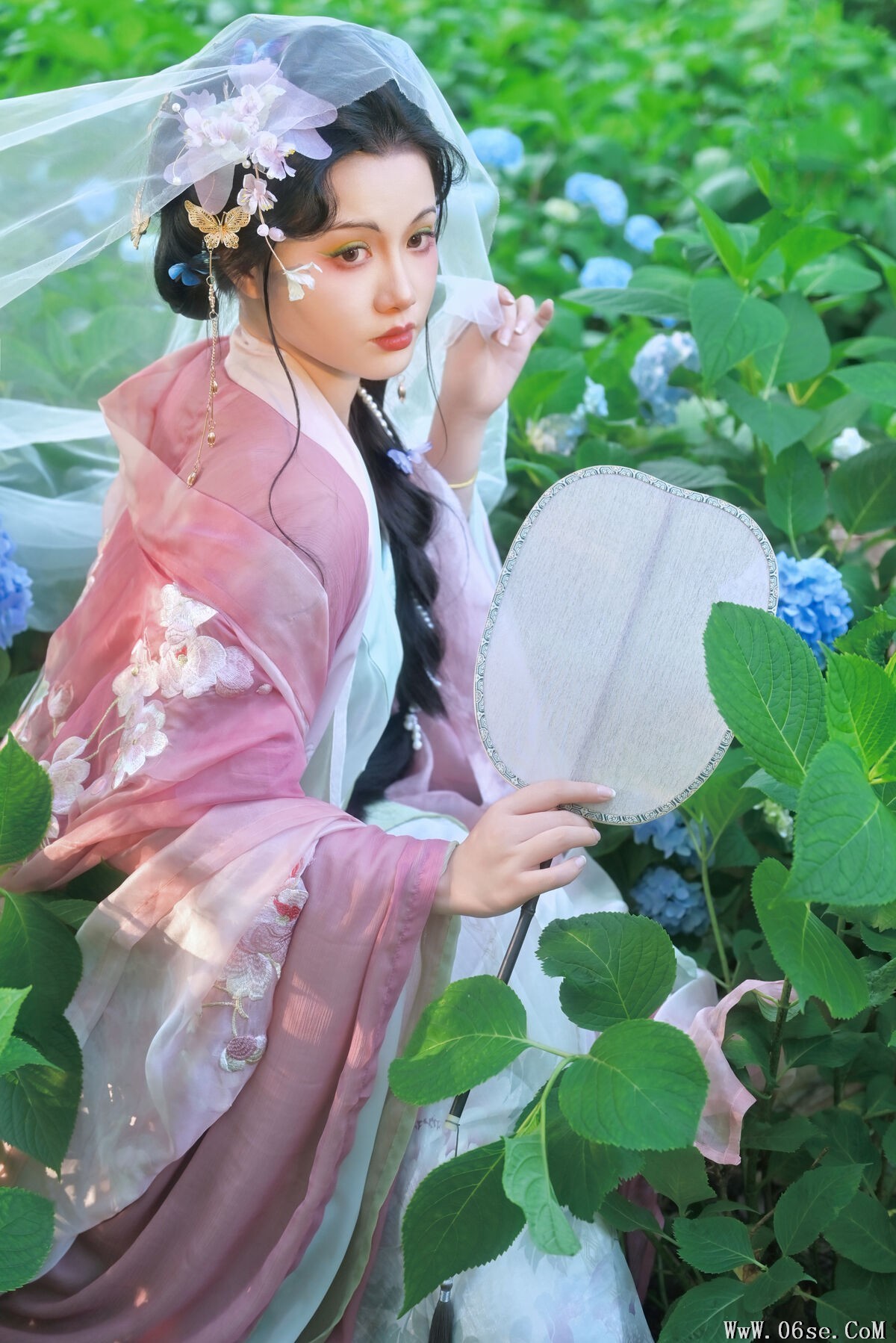 图片[10]-YiTuYu艺图语 Vol.7172 Yi Zhi Tou Lan De Li Li[22P]-六色网