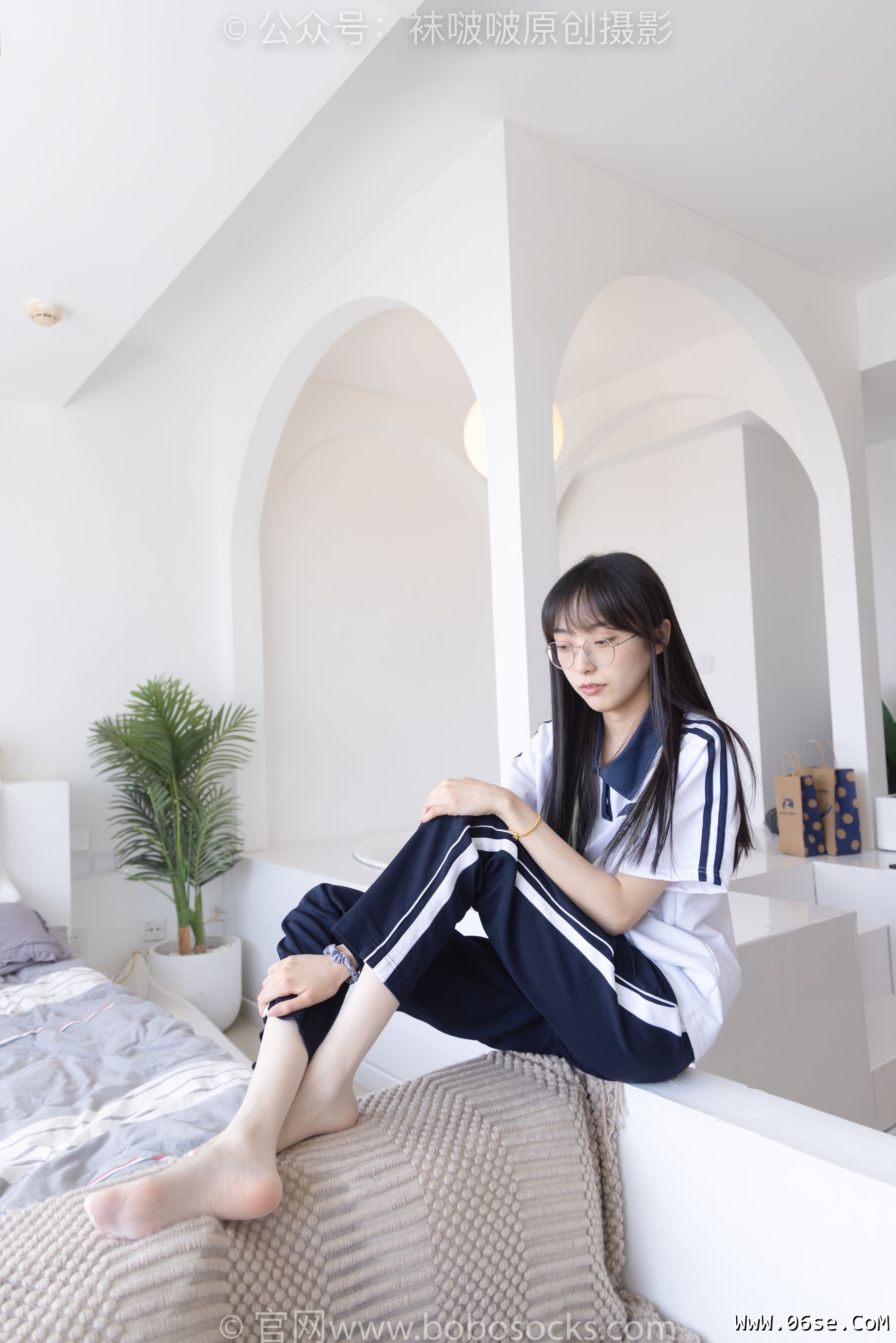 图片[18]-BoBoSocks袜啵啵 No.207 稚予 -aj板鞋、白棉袜、油亮白丝、校服裤里丝[140P]-六色网
