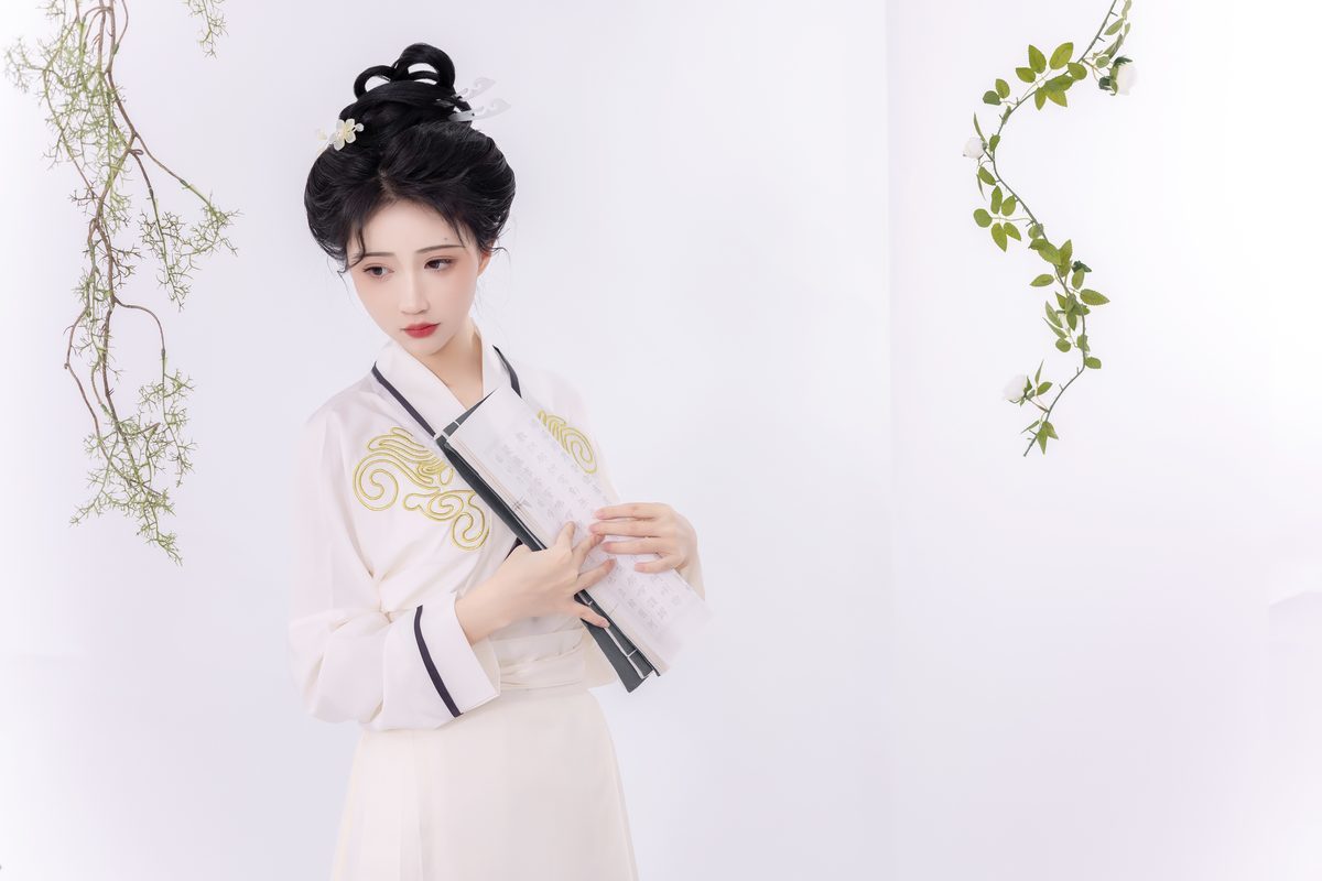 图片[21]-YiTuYu艺图语 Vol.3527 Qi Luo Sheng De Xiao Su Su[28P]-六色网