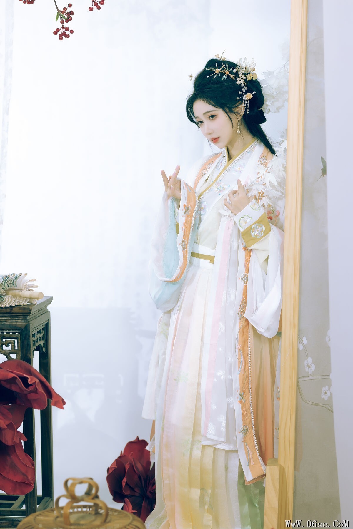 图片[21]-YiTuYu艺图语 Vol.6689 Qi Luo Sheng De Xiao Su Su[29P]-六色网