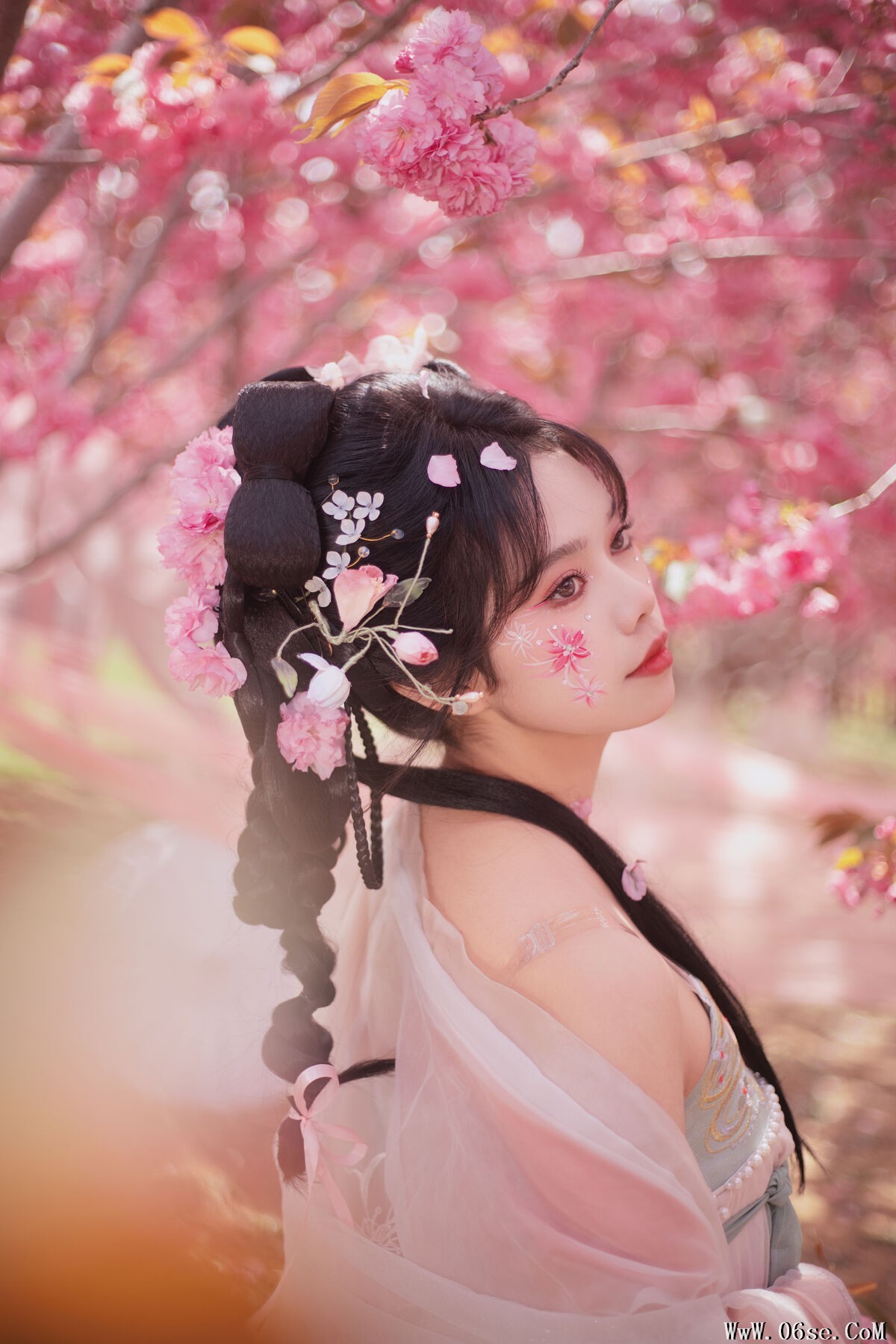 图片[17]-YiTuYu艺图语 Vol.7087 Wan Yi[27P]-六色网