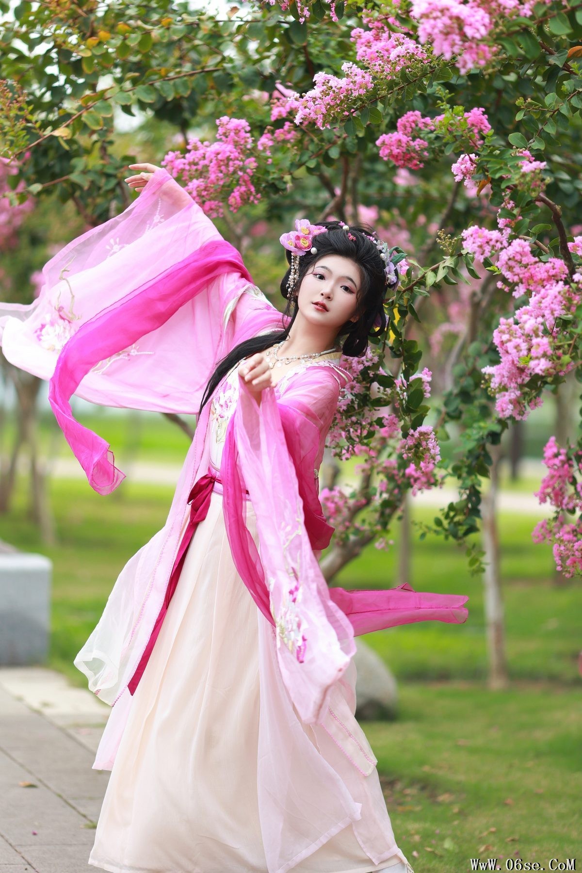 图片[5]-YiTuYu艺图语 Vol.5377 KaiLin Jiang[48P]-六色网