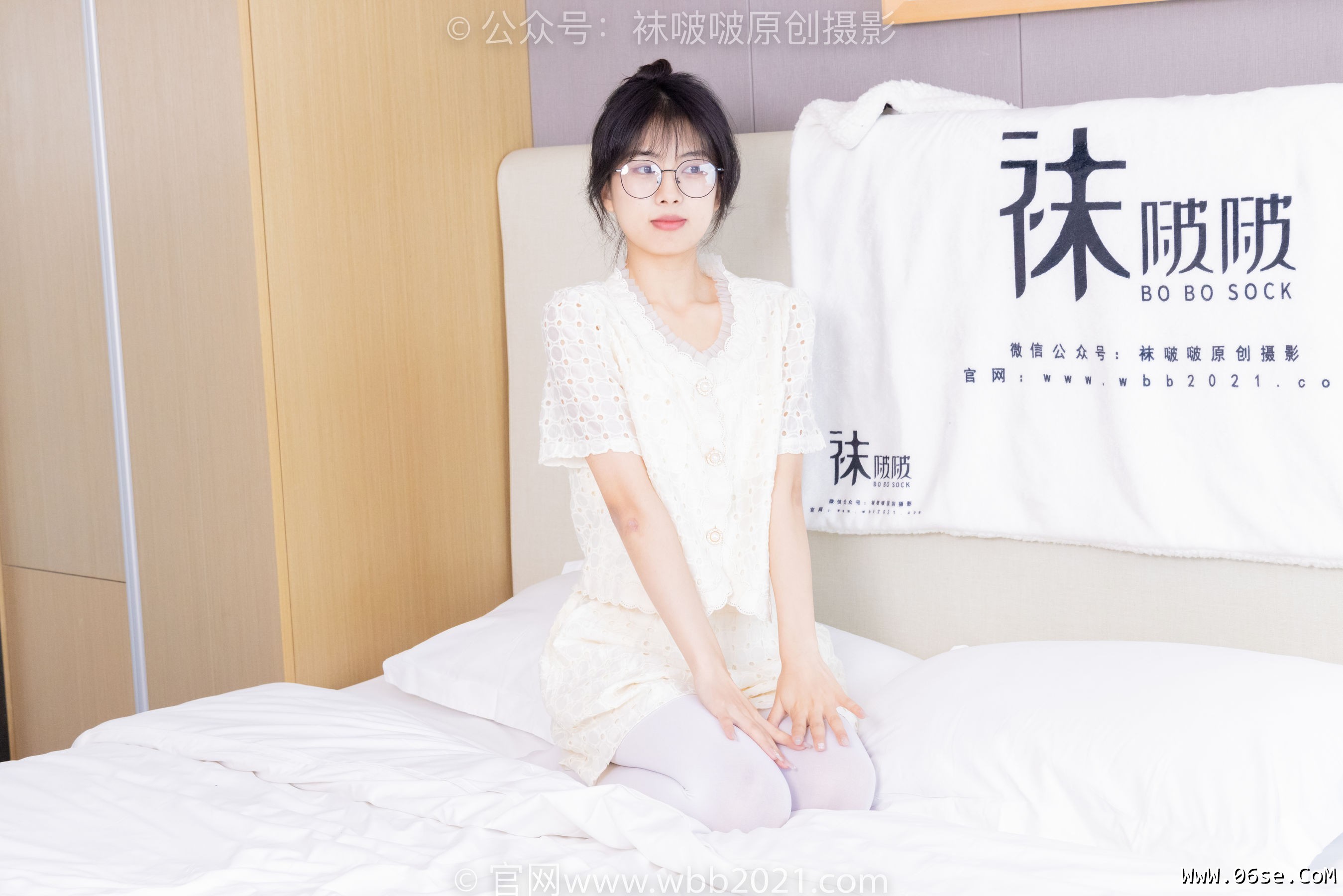 图片[9]-BoBoSocks袜啵啵 No.421 奶油 – 皮鞋、厚白丝、瑜伽动作时老头乐挠脚剧情[140P]-六色网
