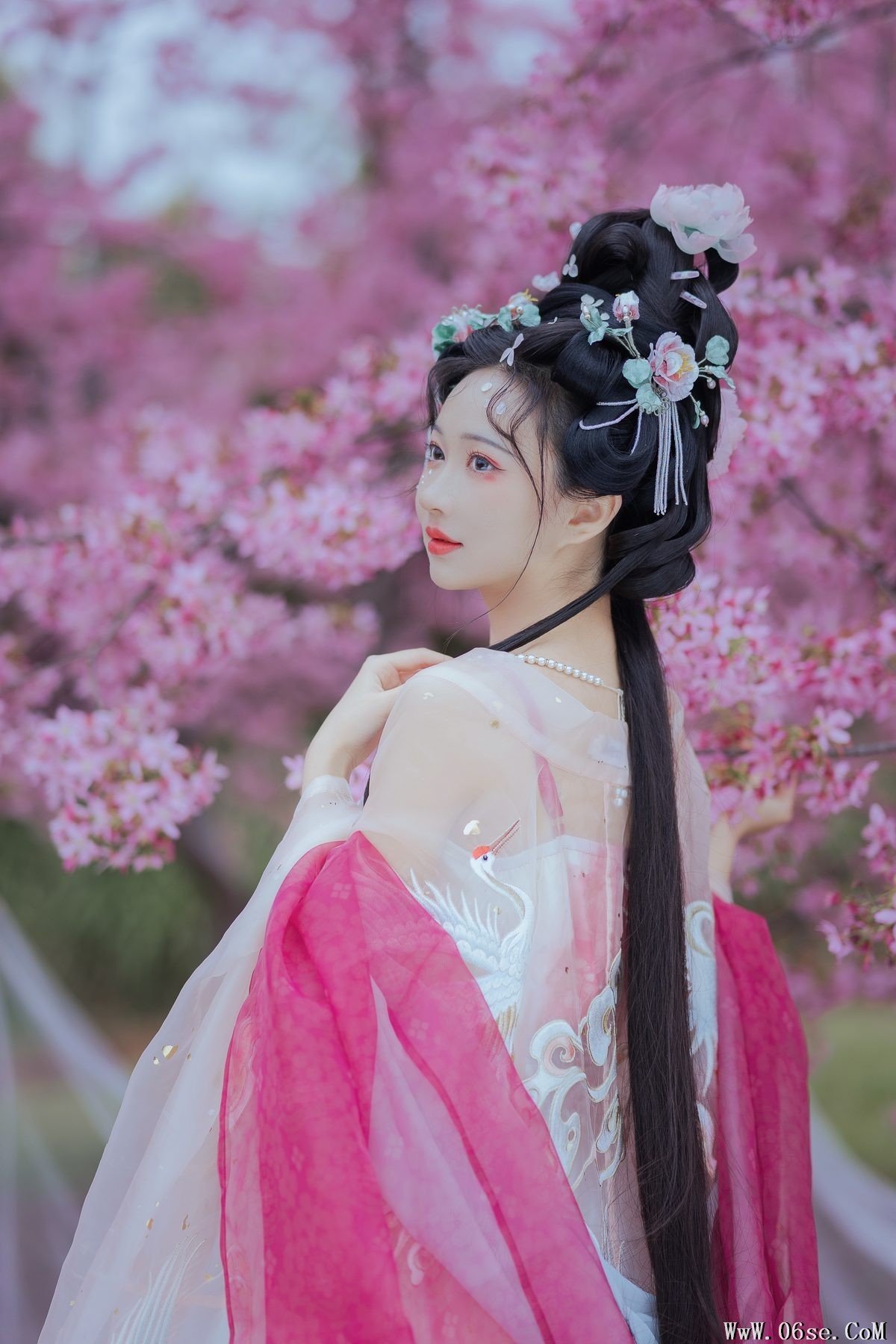 图片[24]-YiTuYu艺图语 Vol.4190 Qi Luo Sheng De Xiao Su Su[36P]-六色网