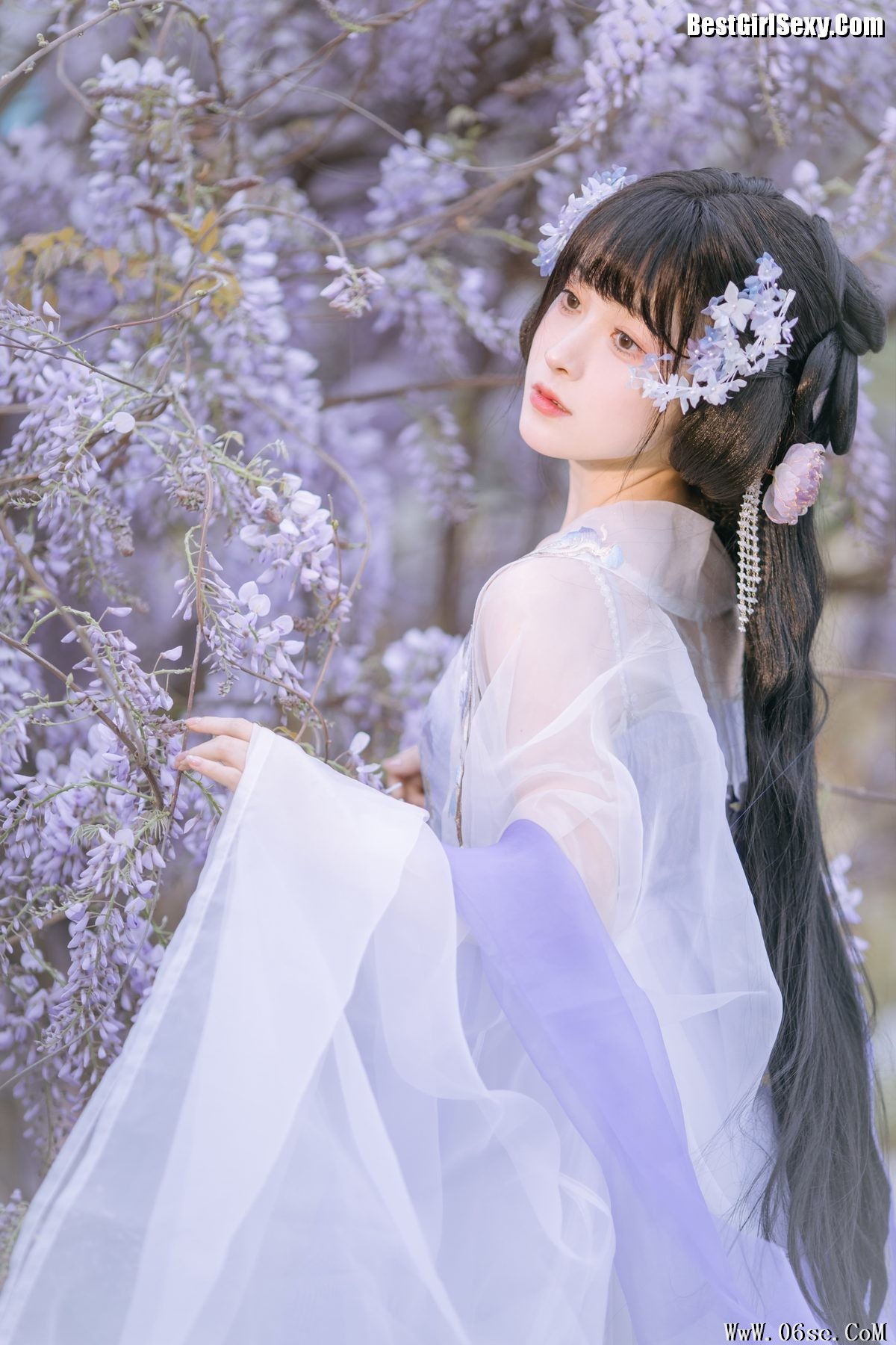 图片[19]-YiTuYu艺图语 Vol.4111 Me La Kong Que[21P]-六色网