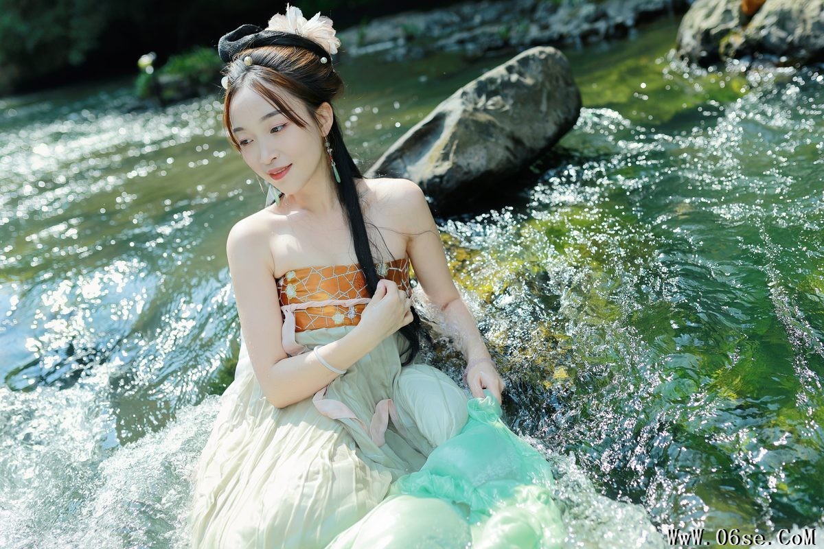 图片[25]-YiTuYu艺图语 Vol.5233 Yu Yan[38P]-六色网