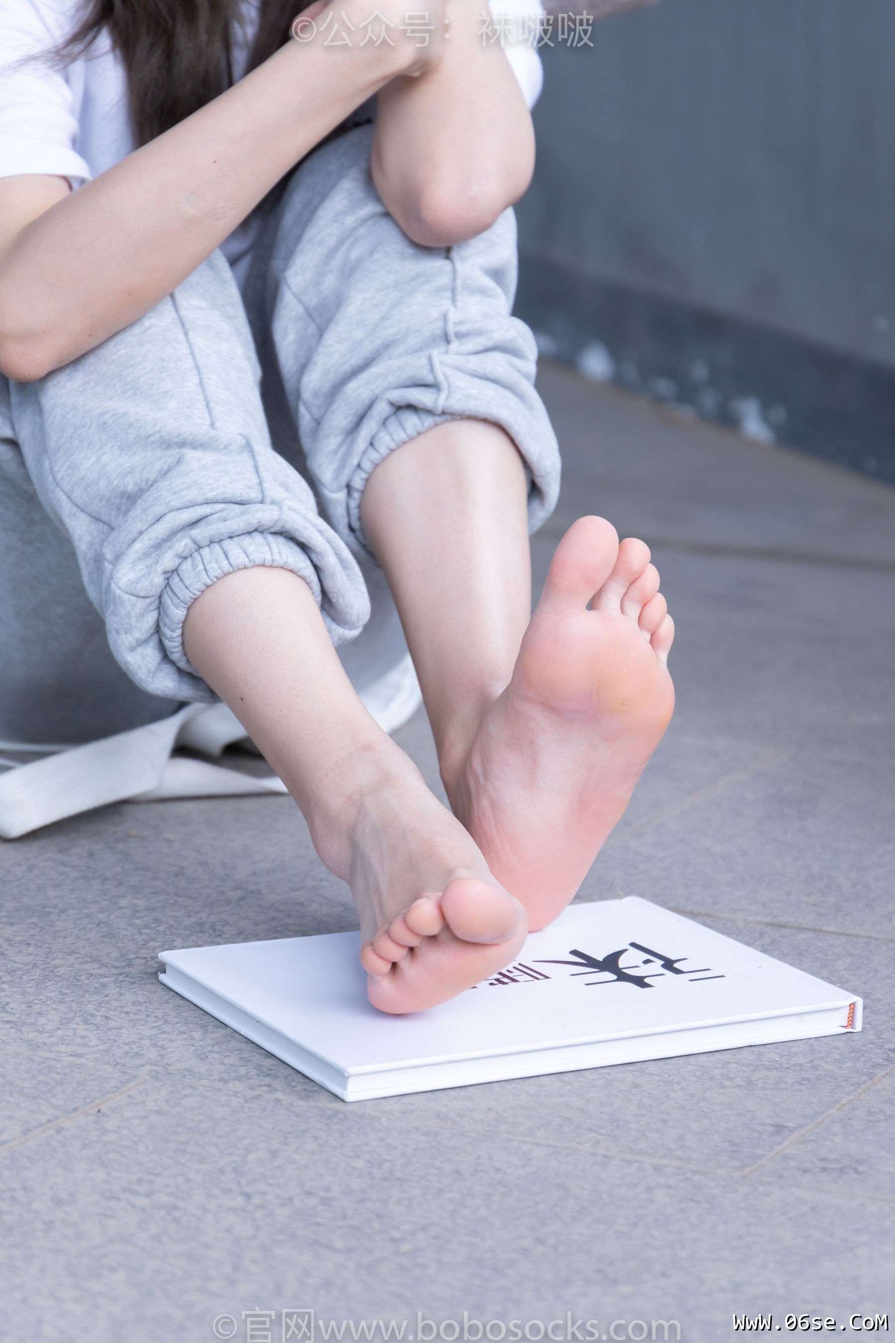 图片[107]-BoBoSocks袜啵啵 No.012 泡芙-运动鞋、白棉袜、裸足[132P]-六色网