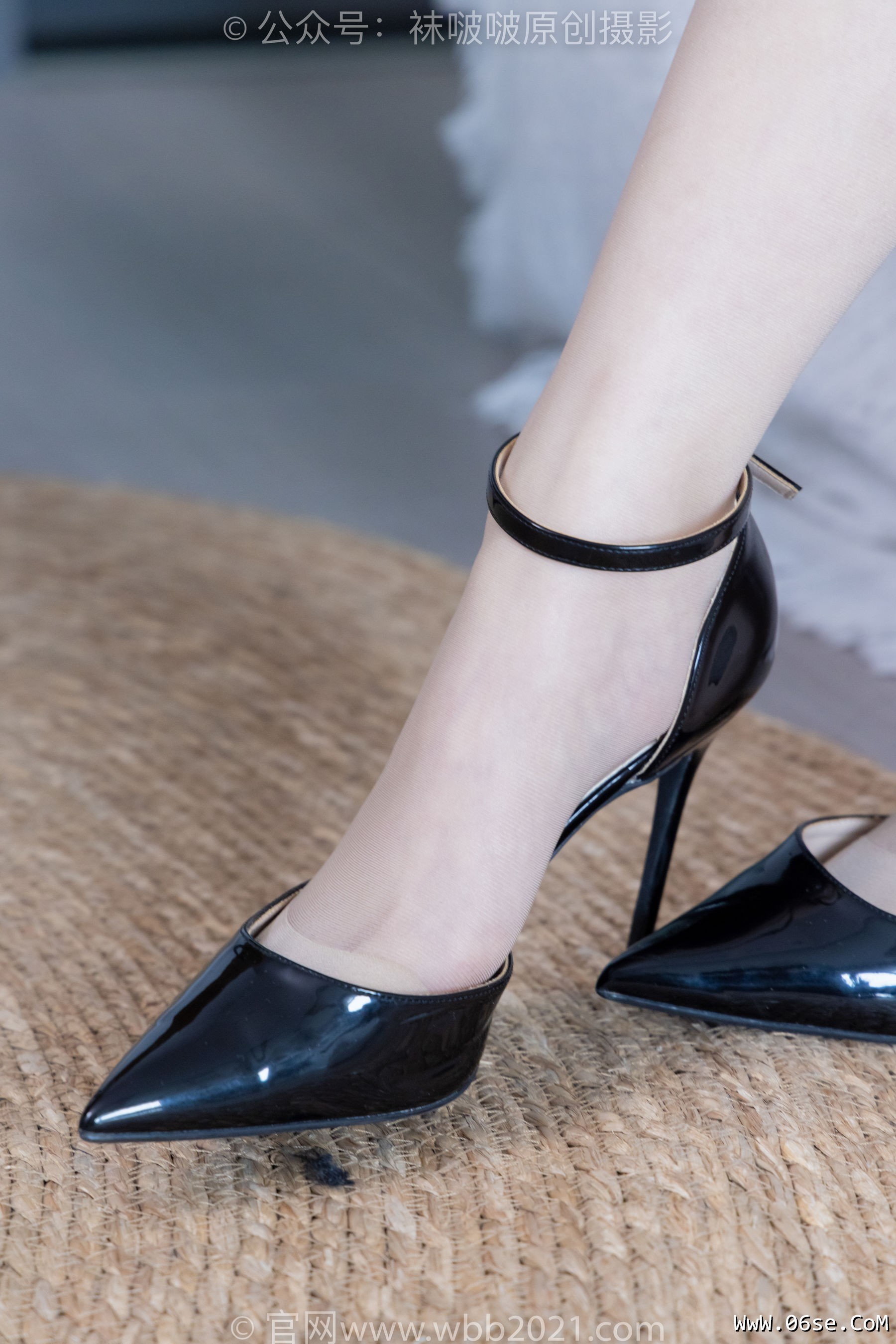 图片[129]-BoBoSocks袜啵啵 No.338 甜甜圈 -高跟鞋、肉丝、ol风[150P]-六色网
