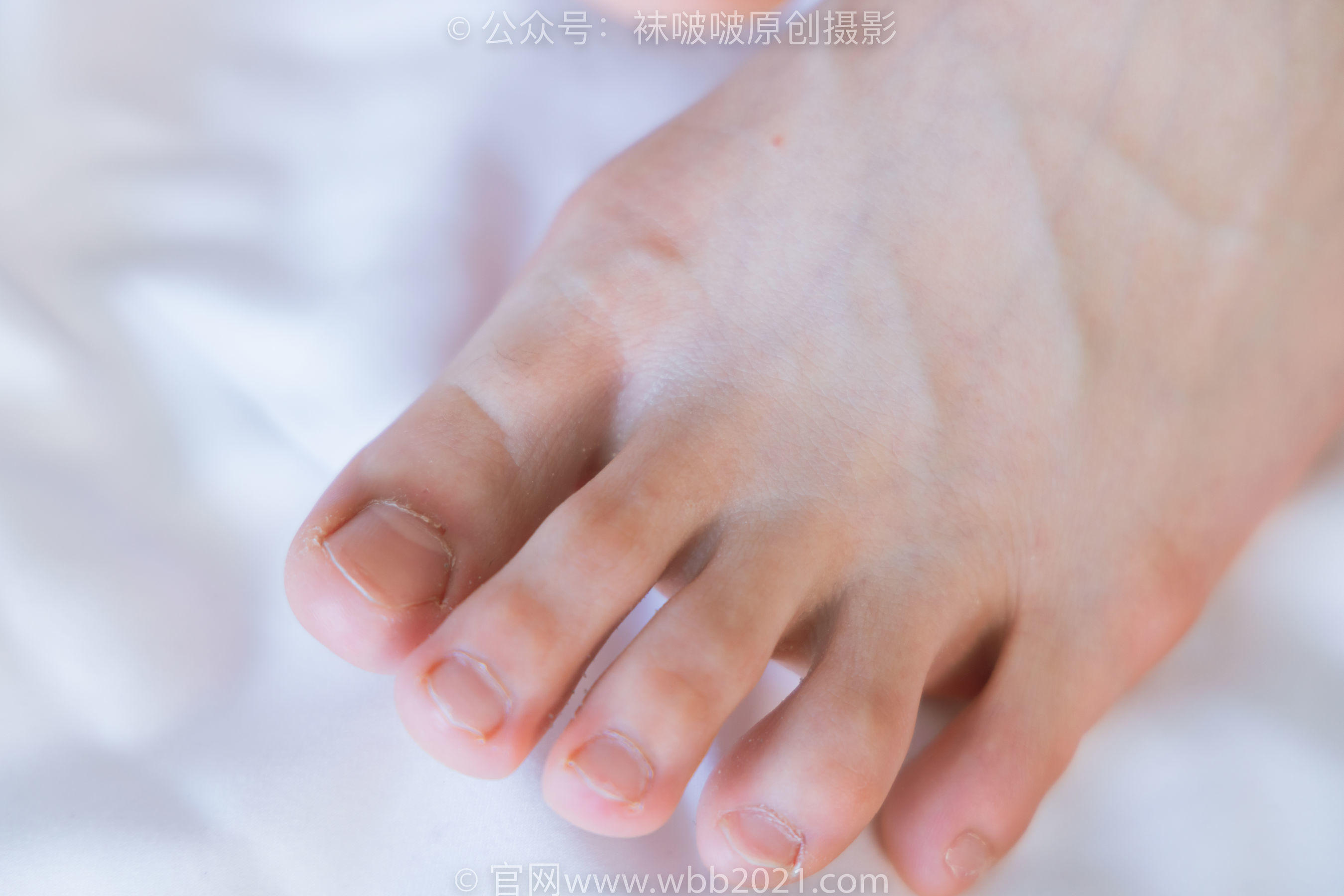 图片[38]-BoBoSocks袜啵啵 No.246 小沫 -高跟鞋、绿色丝袜、短肉丝、短黑丝、裸足、ol制服[140P]-六色网
