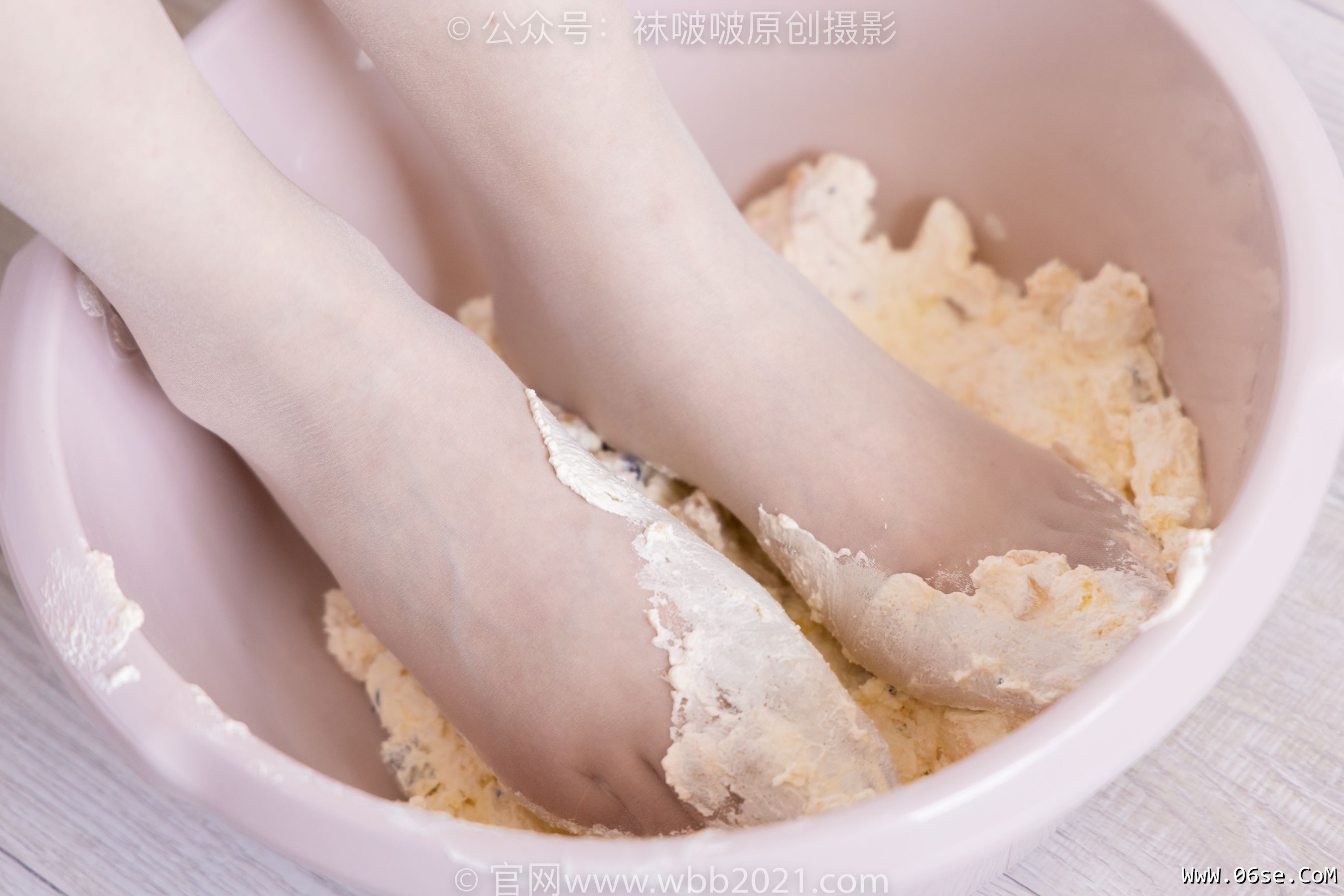 图片[15]-BoBoSocks袜啵啵 No.367 小甜豆 -高跟鞋、油亮白丝、丝袜踩奶油蛋糕[145P]-六色网