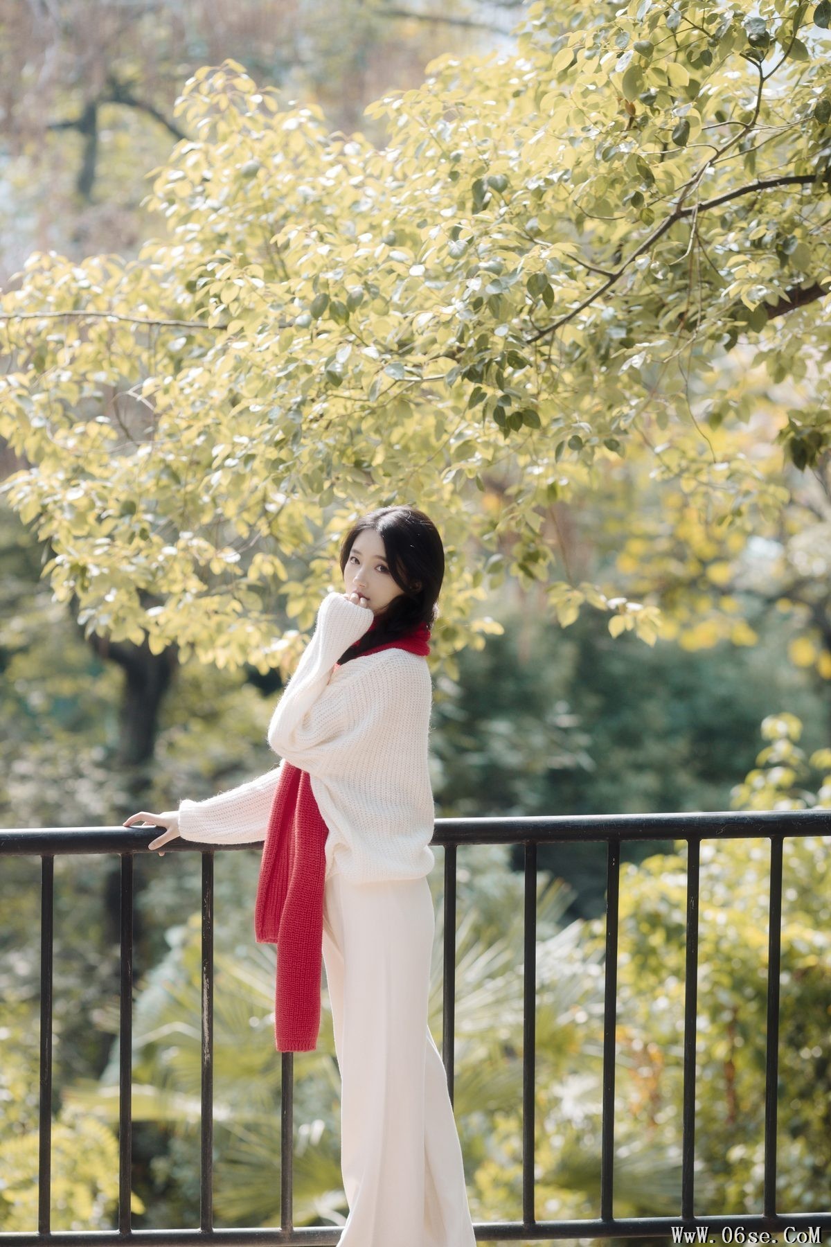 图片[20]-YiTuYu艺图语 Vol.3142 You Ling Hu Zi[47P]-六色网