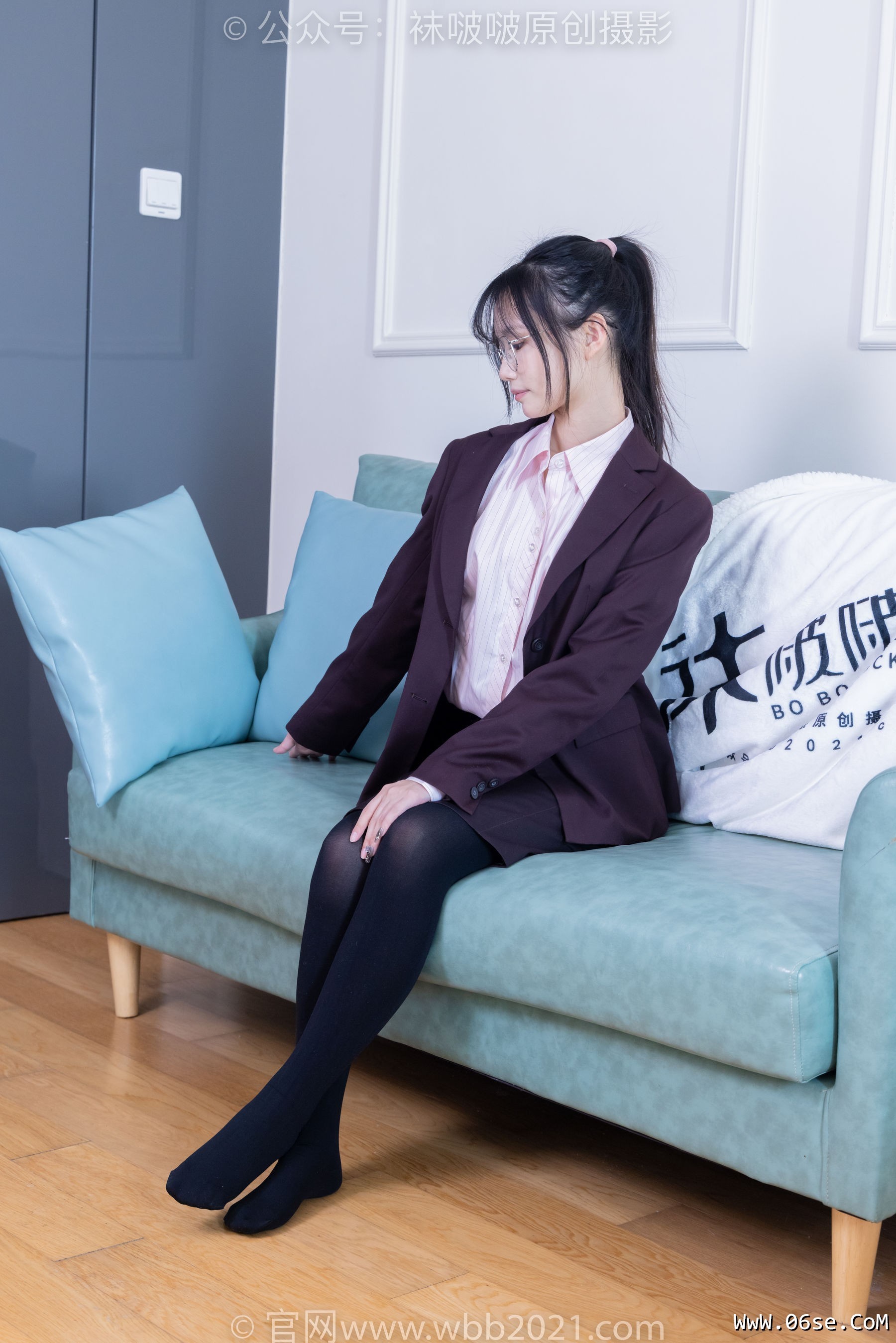 图片[128]-BoBoSocks袜啵啵 No.362 甜甜圈 -两双皮鞋、厚肉丝、厚黑丝、ol制服[230P]-六色网