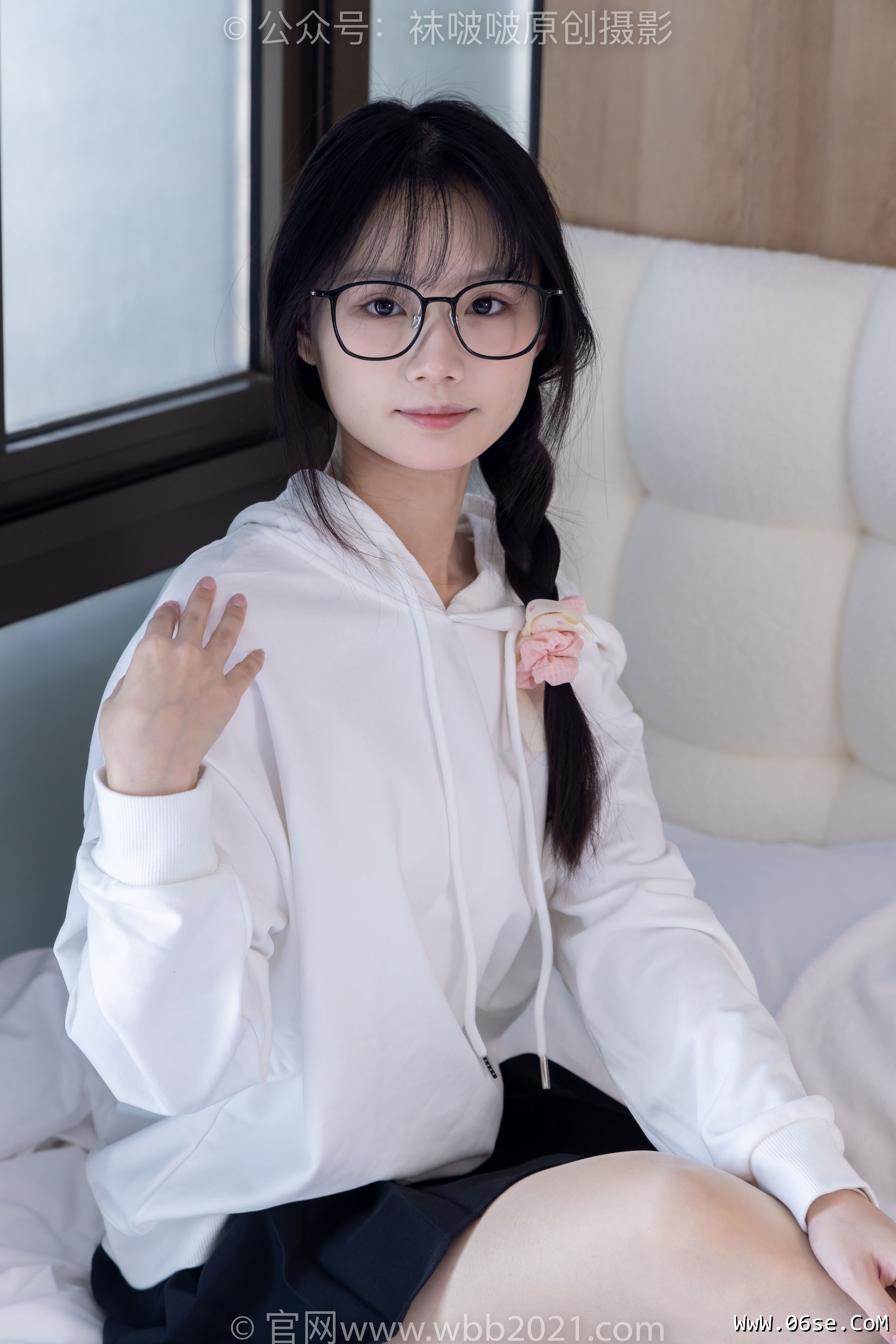图片[40]-BoBoSocks袜啵啵 No.368 甜甜圈 -运动鞋、白棉袜、油亮肉丝[160P]-六色网