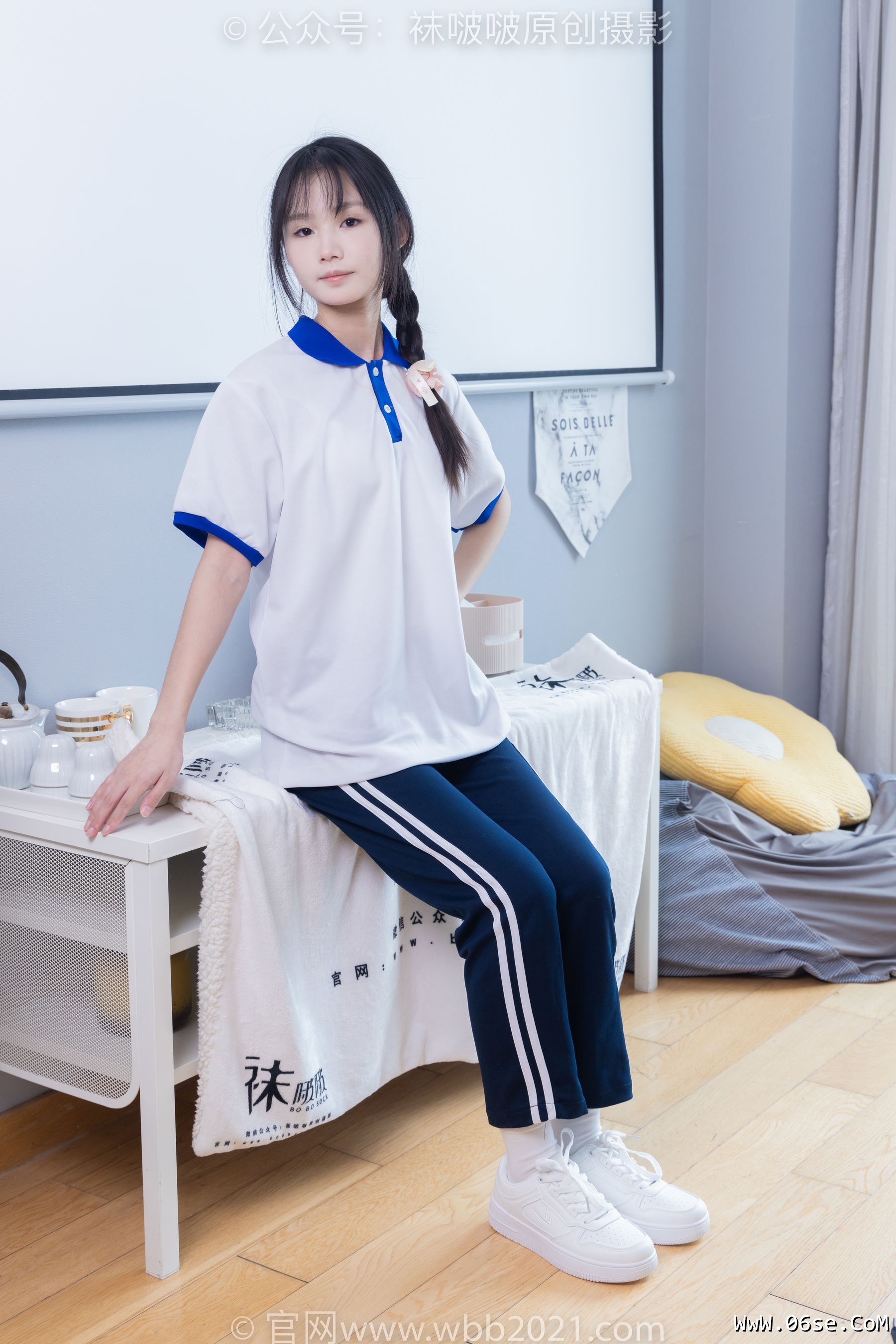 BoBoSocks袜啵啵 No.366 甜甜圈 -三双板鞋、白棉袜、短白丝[150P]-六色网
