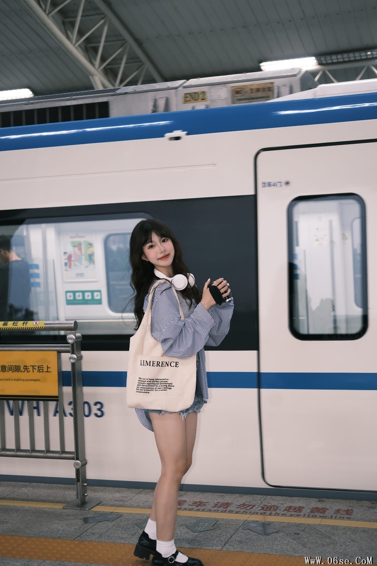 图片[10]-YiTuYu艺图语 Vol.5530 Lin Lin[24P]-六色网