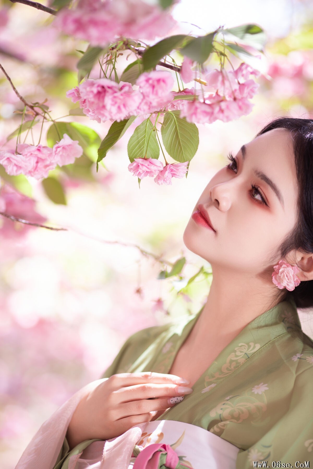 图片[16]-YiTuYu艺图语 Vol.7102 Wan Yi[23P]-六色网