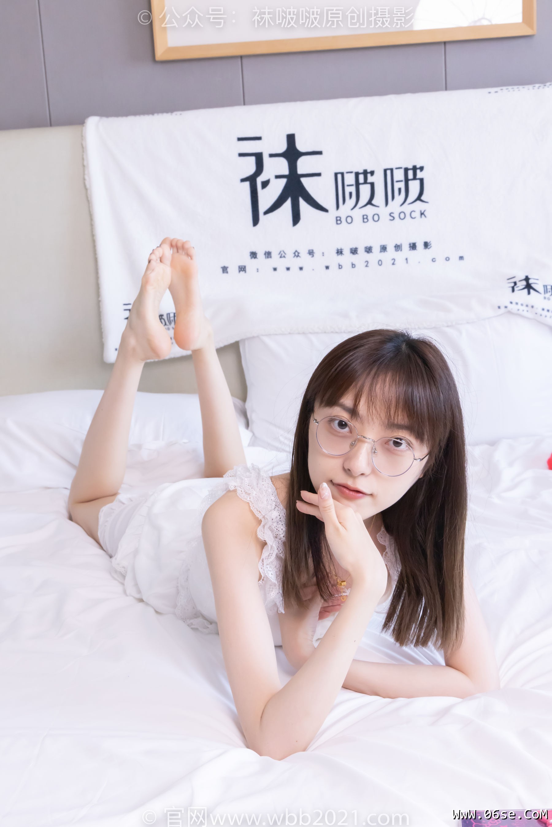 图片[25]-BoBoSocks袜啵啵 No.417 稚予 – 板鞋、白棉袜、裸足、裸足部分脚底抹精油[199P]-六色网