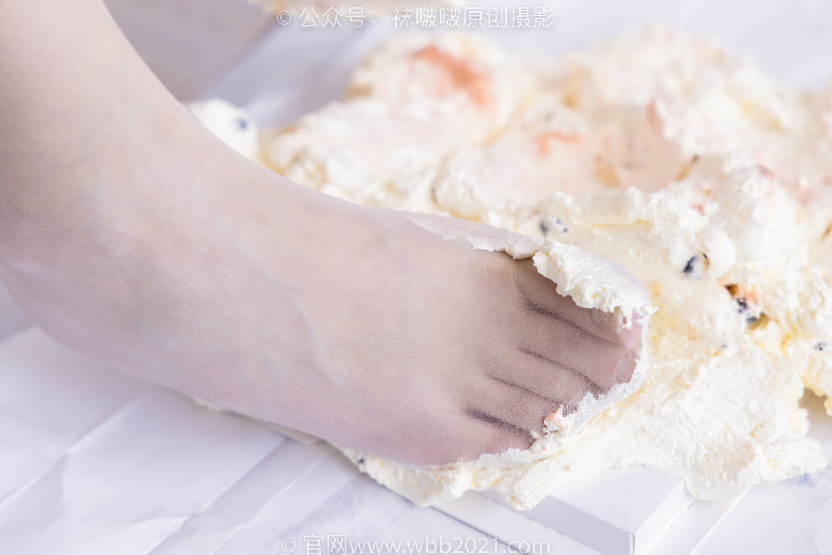 图片[4]-BoBoSocks袜啵啵 No.367 小甜豆 -高跟鞋、油亮白丝、丝袜踩奶油蛋糕[145P]-六色网
