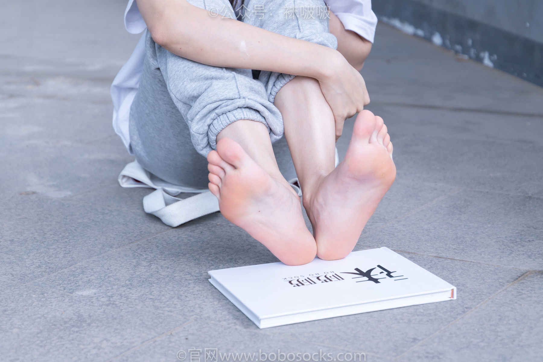 图片[106]-BoBoSocks袜啵啵 No.012 泡芙-运动鞋、白棉袜、裸足[132P]-六色网