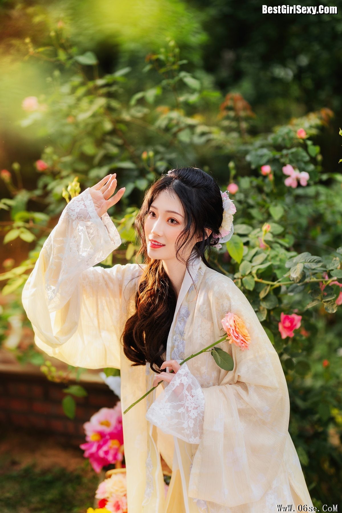 图片[6]-YiTuYu艺图语 Vol.4063 Liu Liu Yang Liu Liu[24P]-六色网