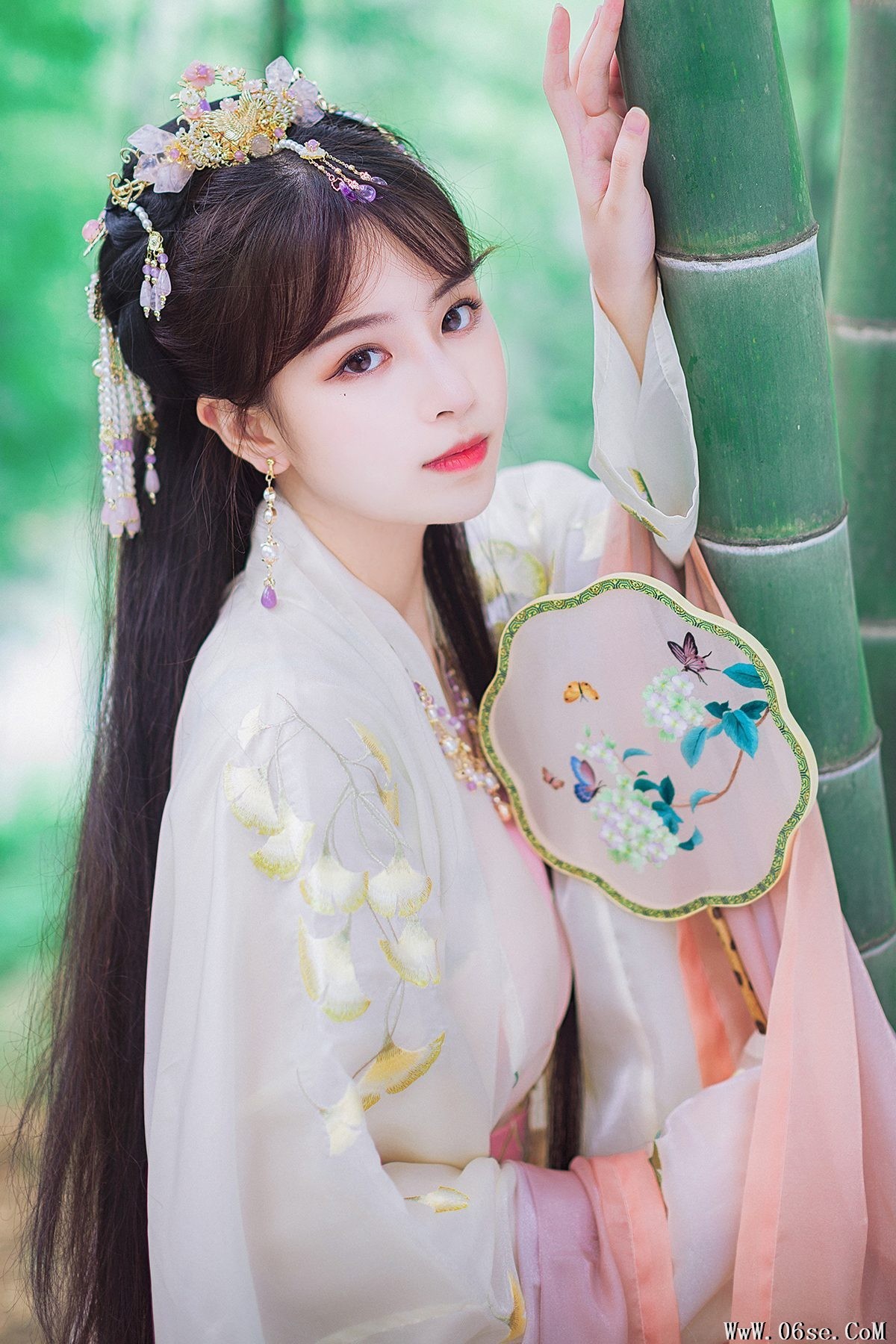 YiTuYu艺图语 Vol.5707 Gong Zi Bu Huai[23P]-六色网