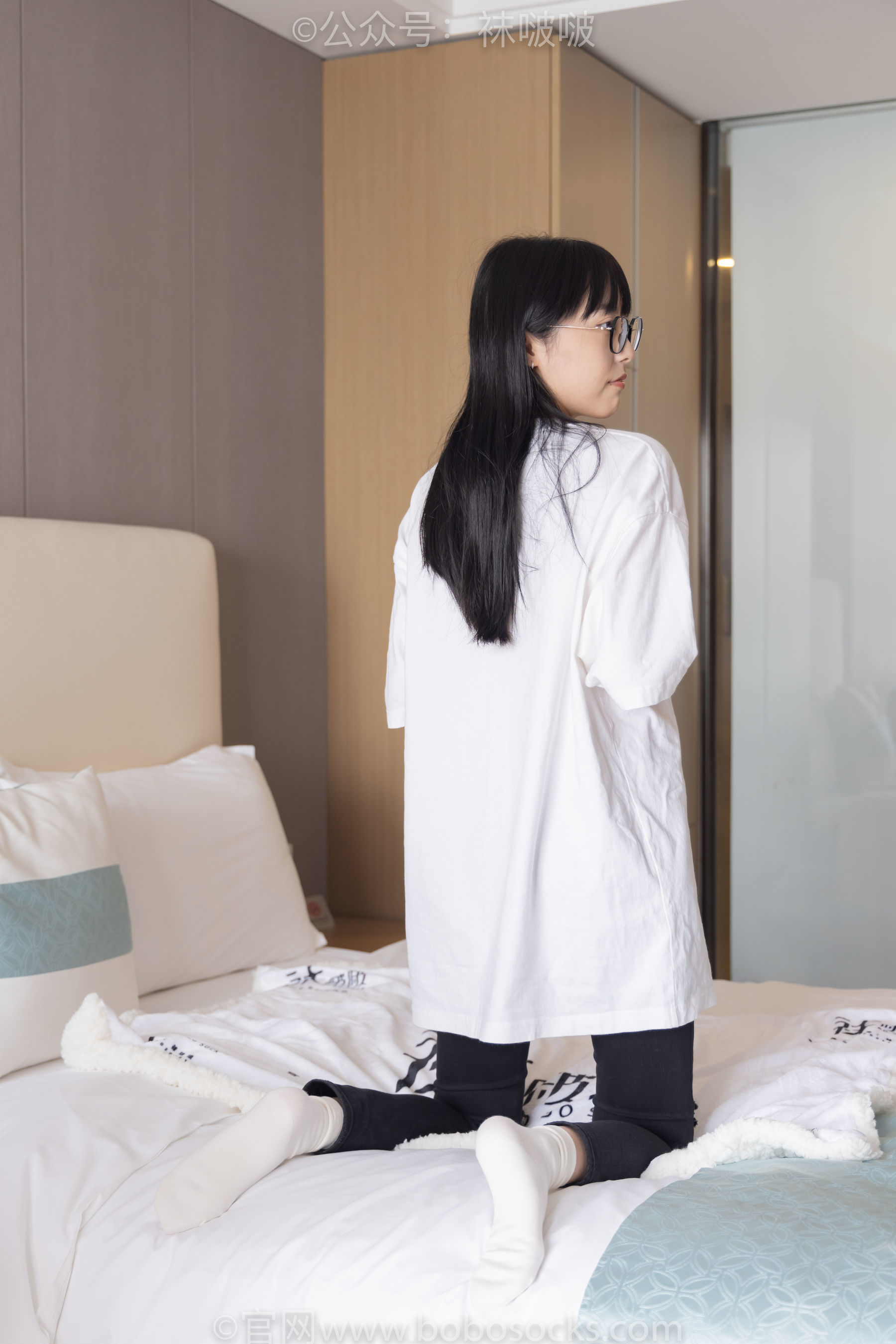 图片[65]-BoBoSocks袜啵啵 No.055 稚予-斯凯奇运动鞋、白棉袜、黑棉袜[139P]-六色网