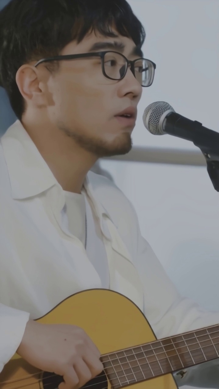 康树龙深情演绎像我这样的人声音太催泪