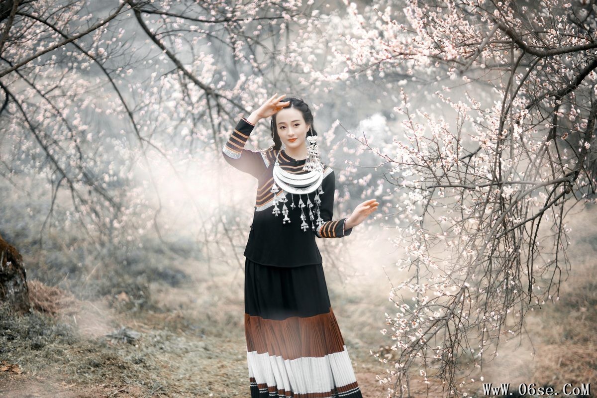 图片[13]-YiTuYu艺图语 Vol.3801 Huan Huan[36P]-六色网