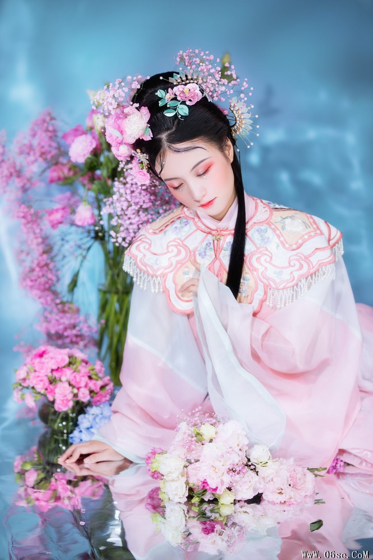 图片[17]-YiTuYu艺图语 Vol.4153 Pei Pei[26P]-六色网